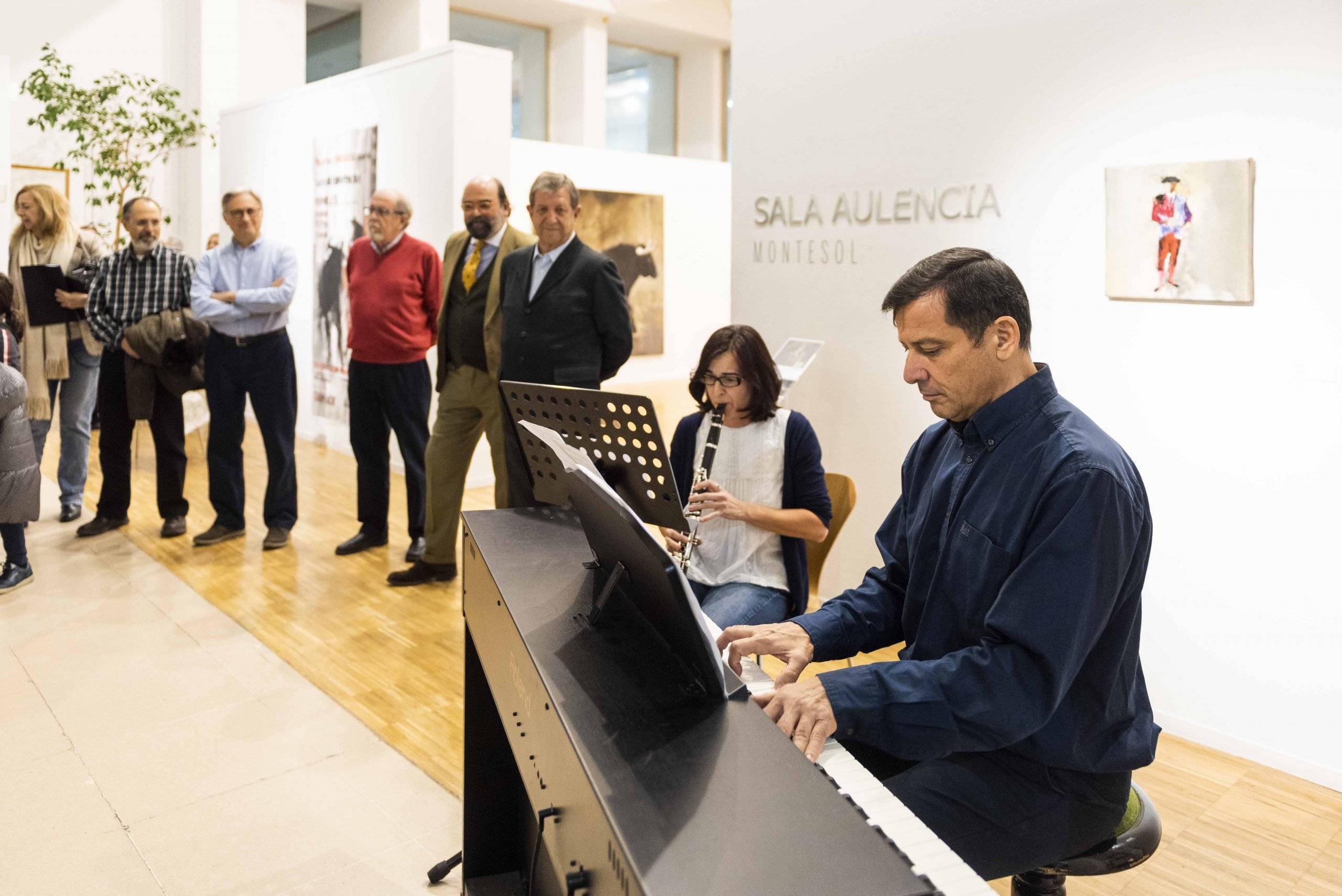 Actuación a cargo de la Escuela Municipal de Música.