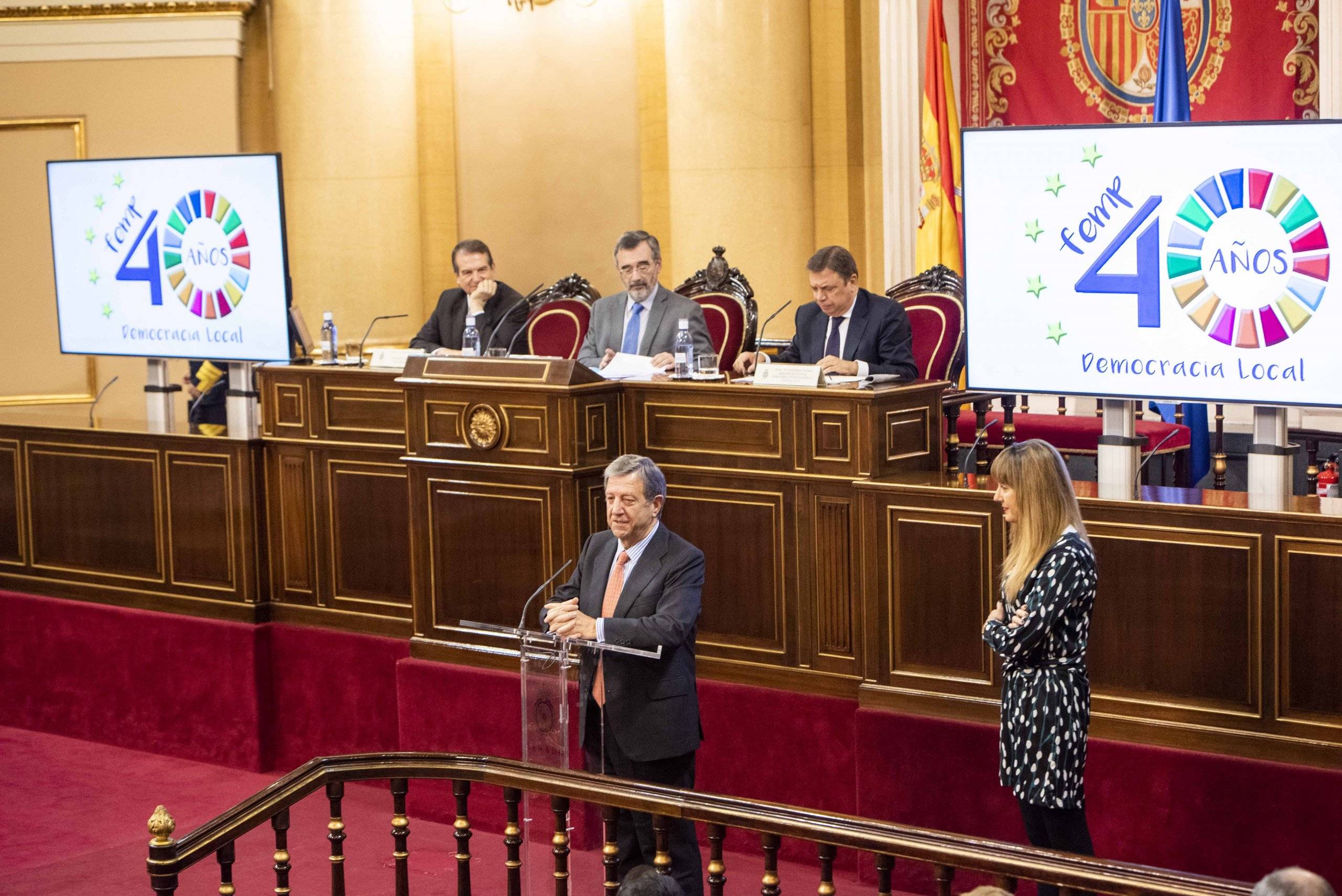 Momento del discurso del alcalde en el acto homenaje del Senado.