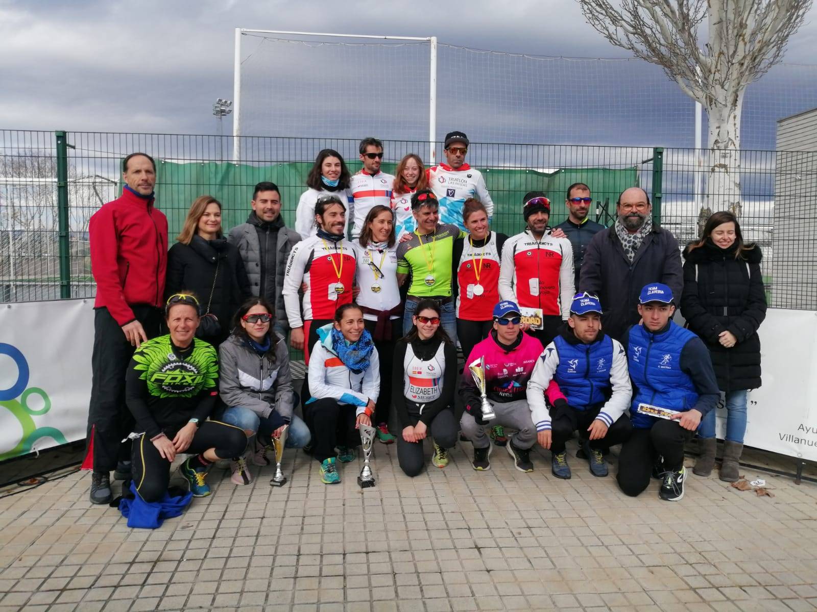 Foto de familia del evento deportivo.