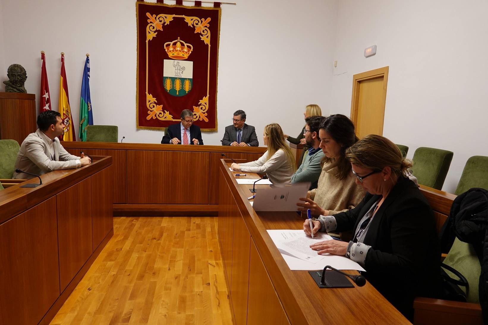 El acto ha tenido lugar en el Salón de Plenos del Ayuntamiento.