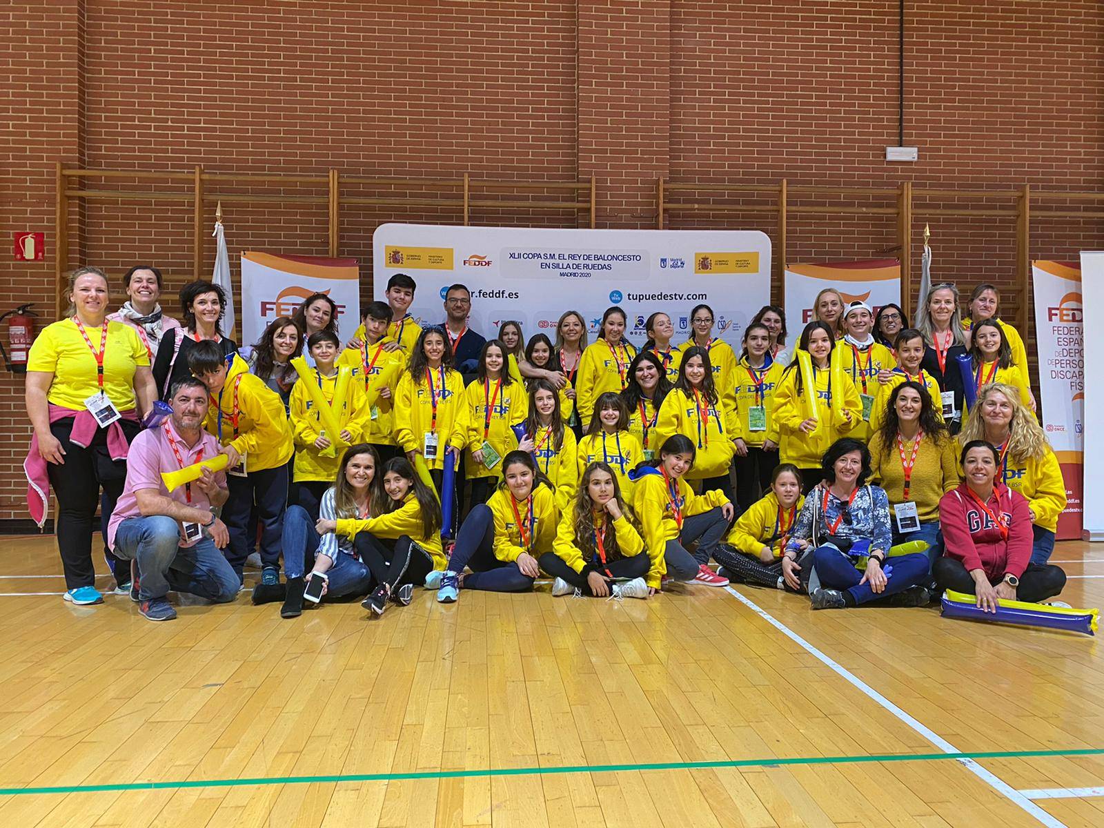 Voluntarios del Colegio Padre Garralda.