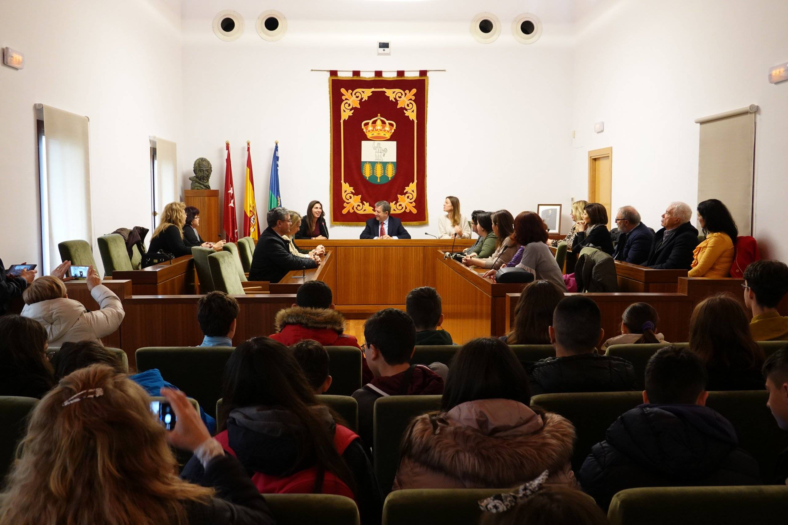 Imagen de la recepción en el Salón de Plenos.