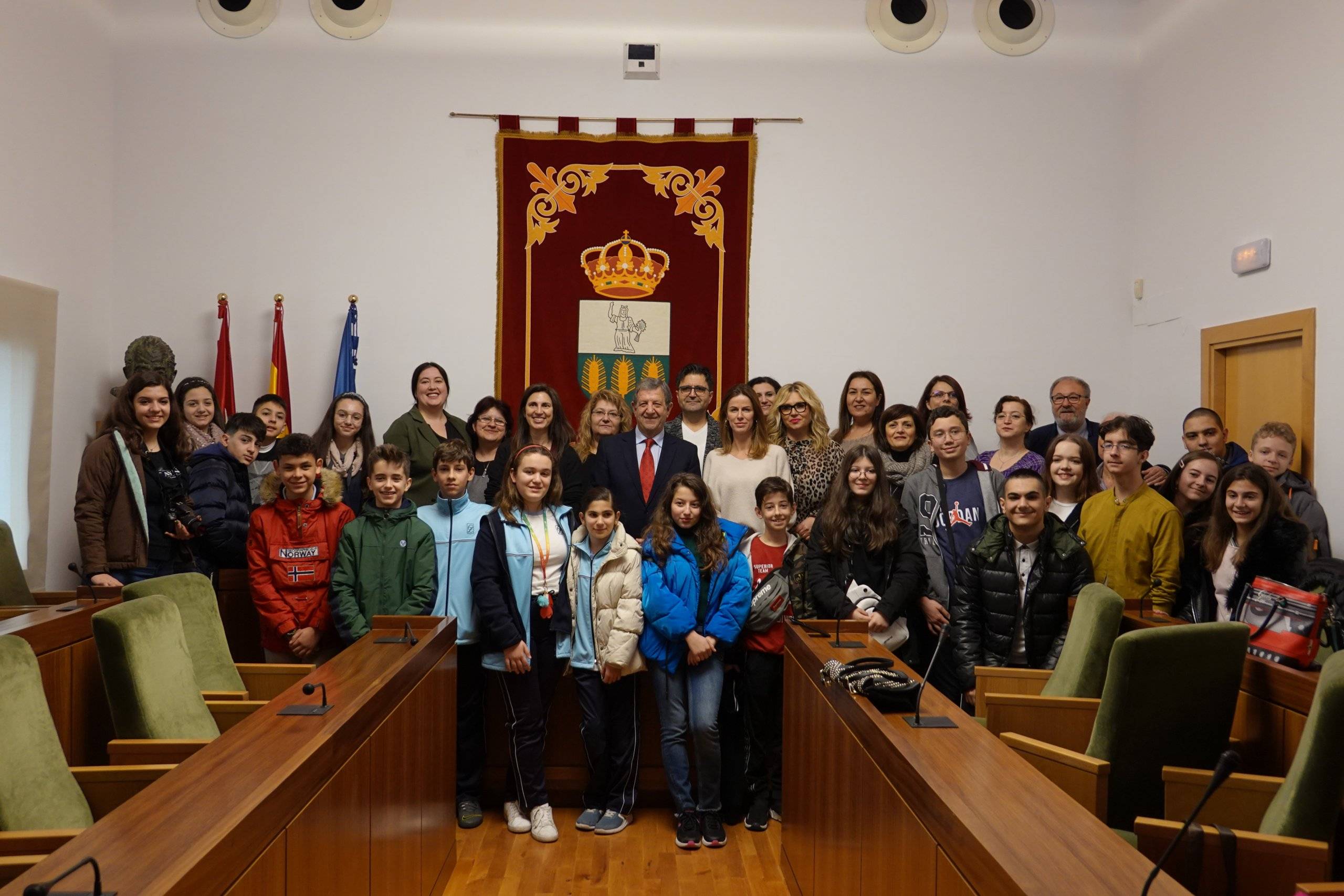 Foto de familia con alumnos y profesores participantes en el proyecto.