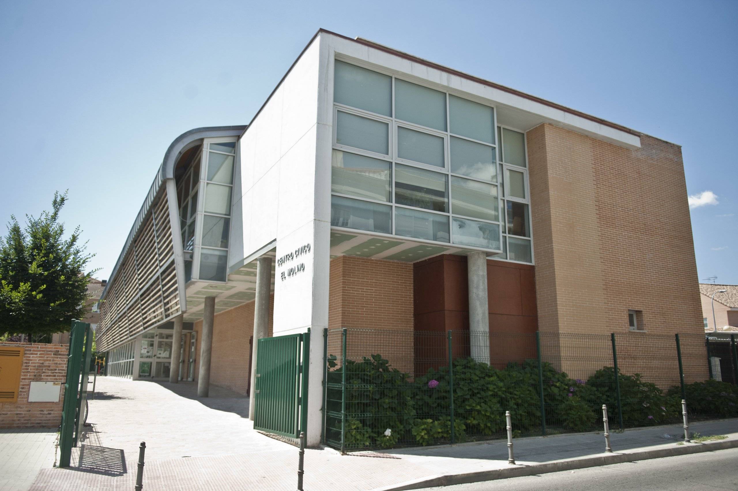 Edificio Centro Cívico El Molino