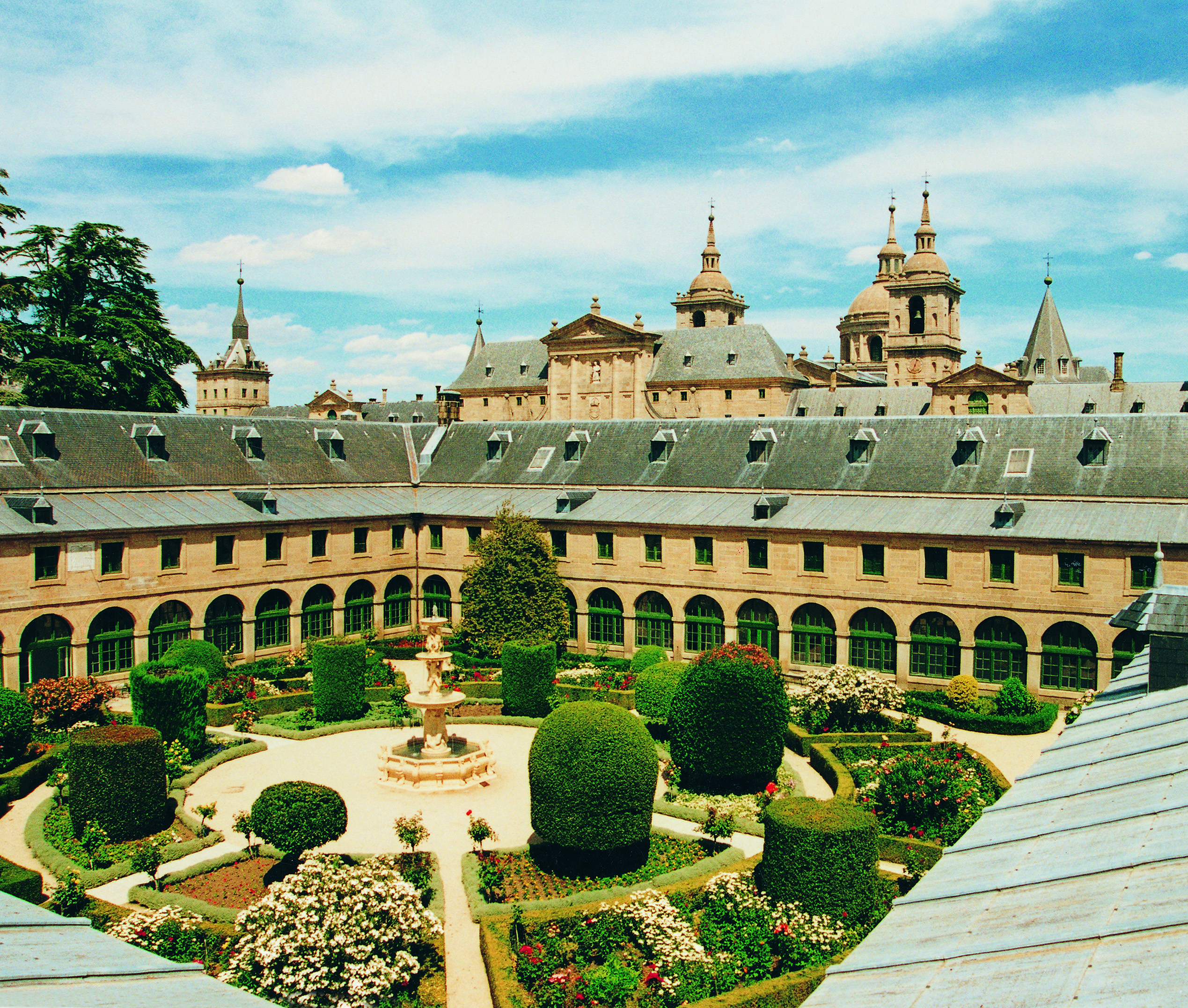 Real Centro Universitario Escorial- María Cristina.