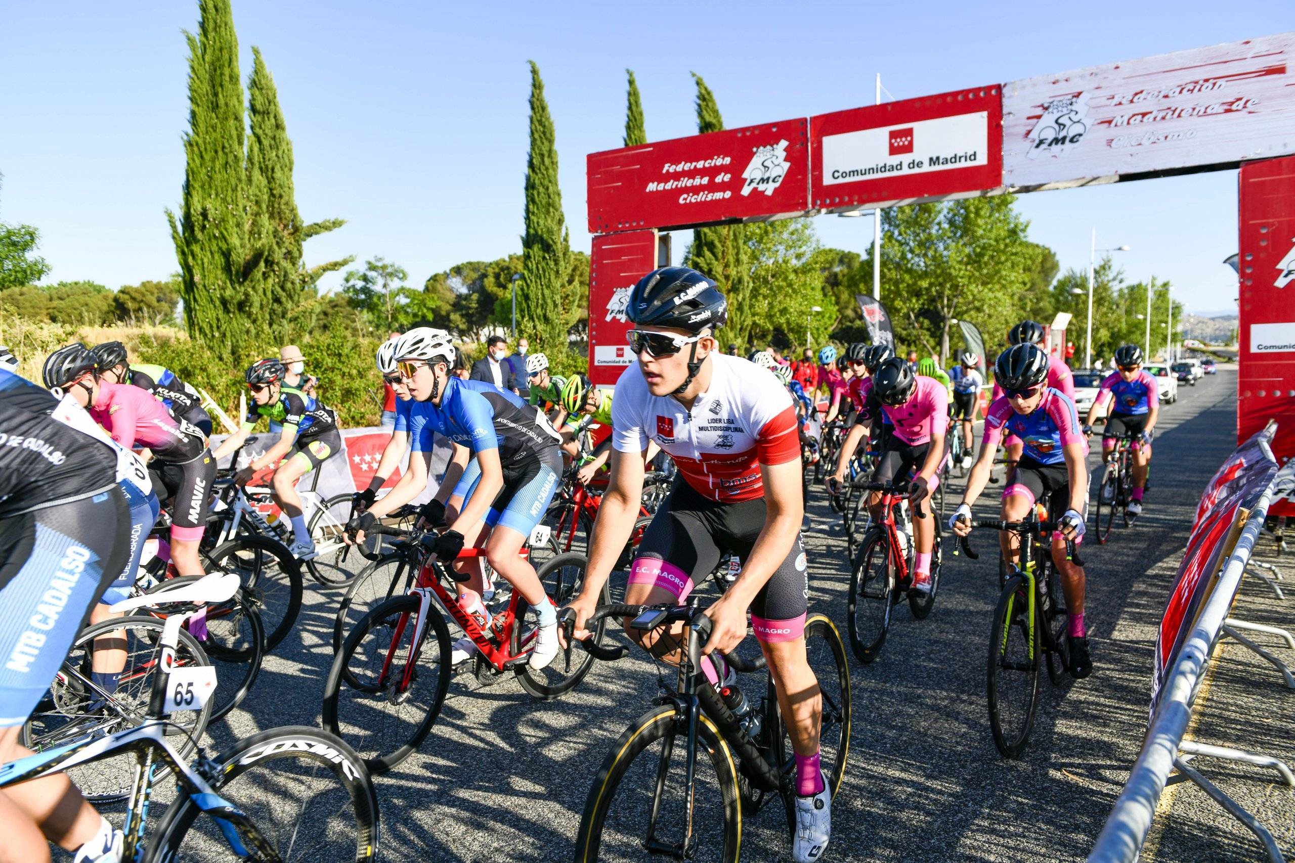 Corredores en el I Trofeo FMC de Villanueva de la Cañada.