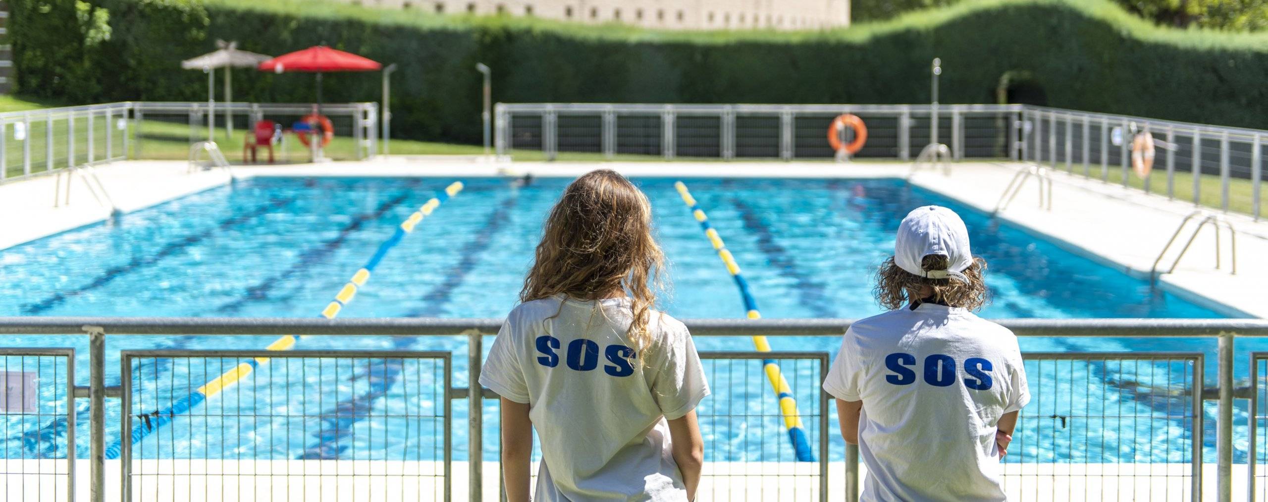 Imagen piscina de verano.