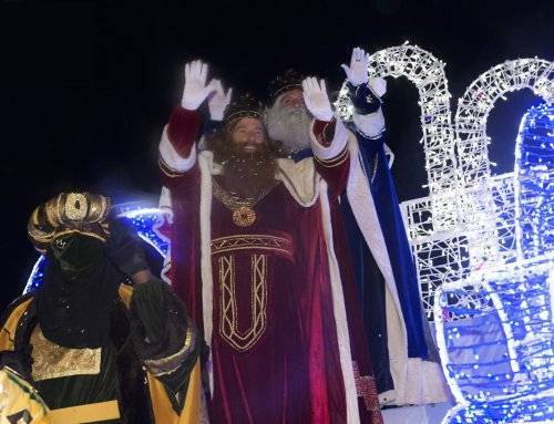 Los Reyes Magos visitan Villanueva de la Cañada