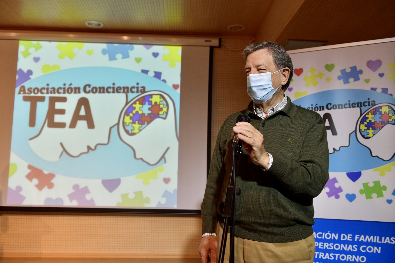 El alcalde, Luis Partida, durante su intervención.