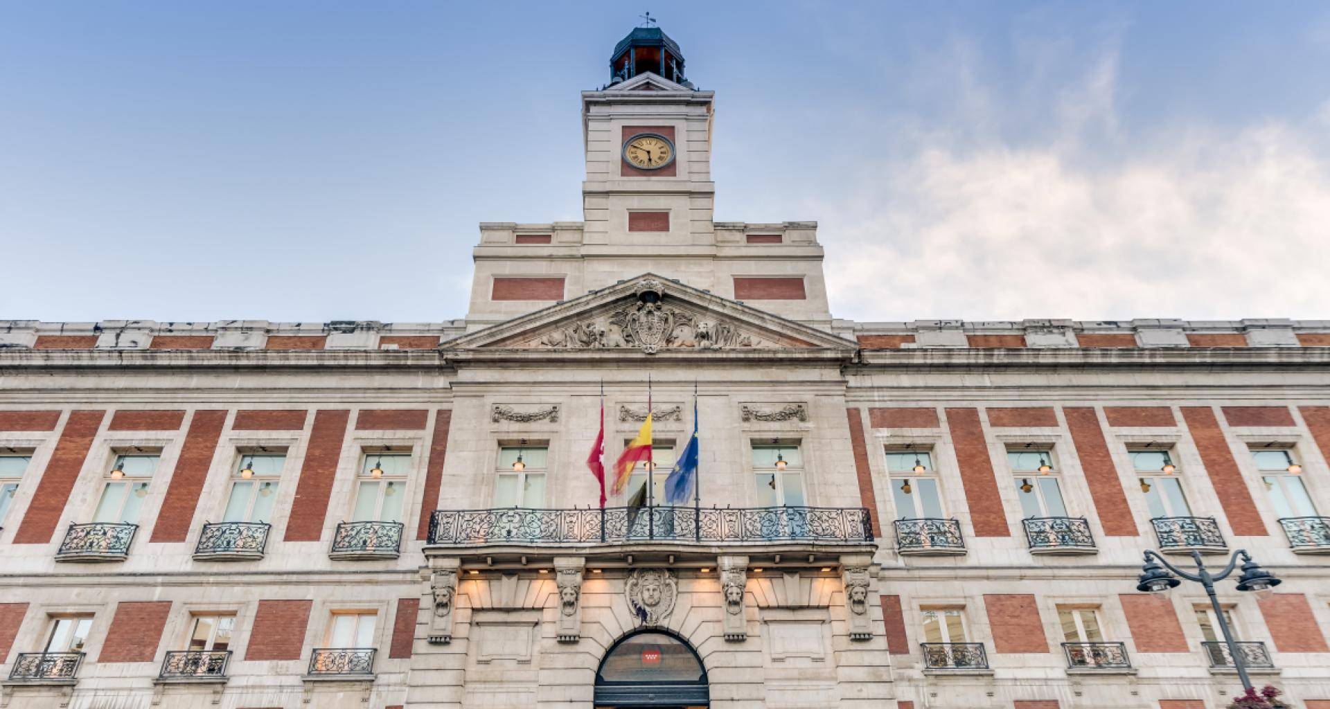 Fachada Puerta del Sol.