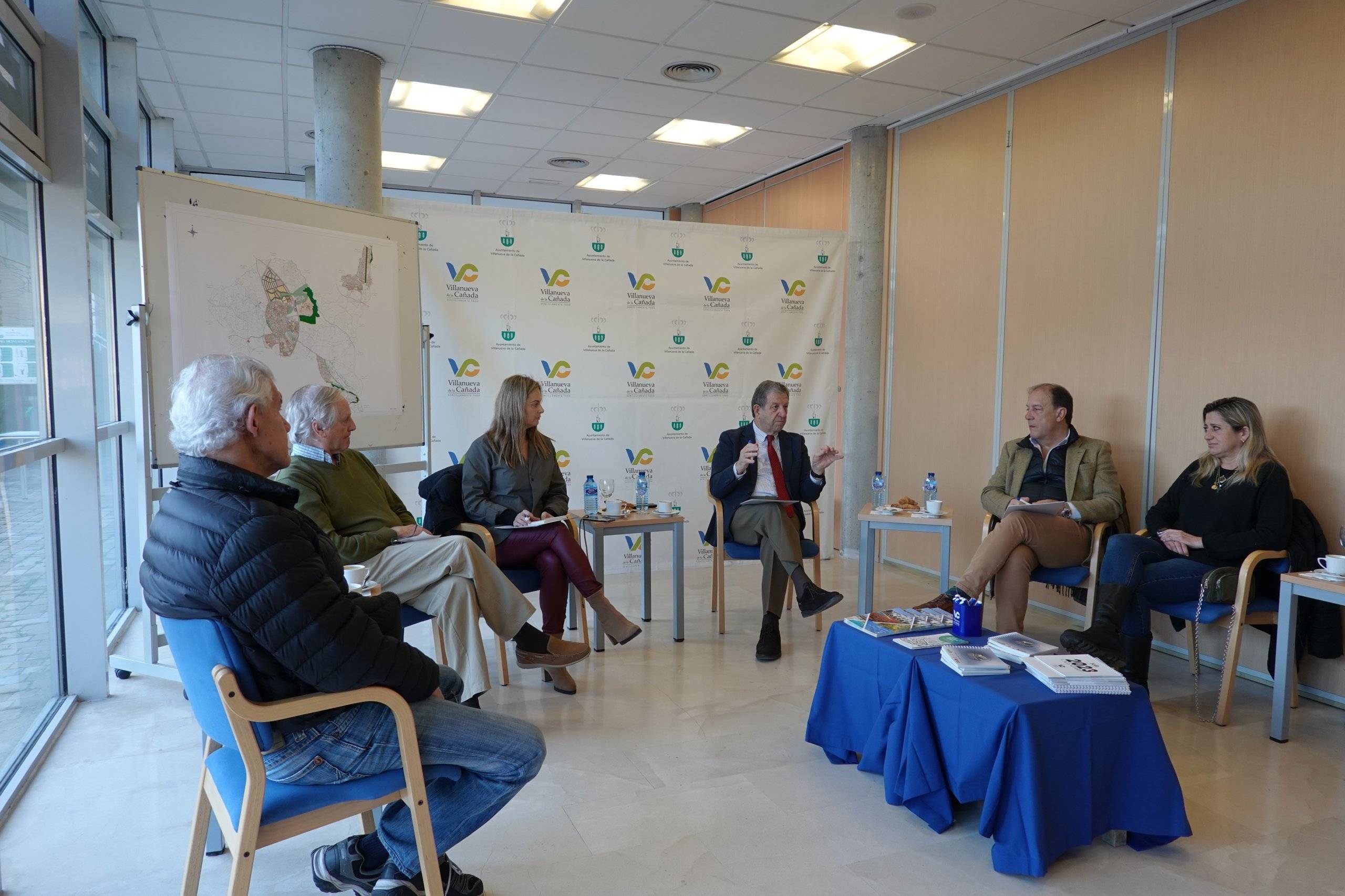 Imagen de los "Desayunos del alcalde con los vecinos".