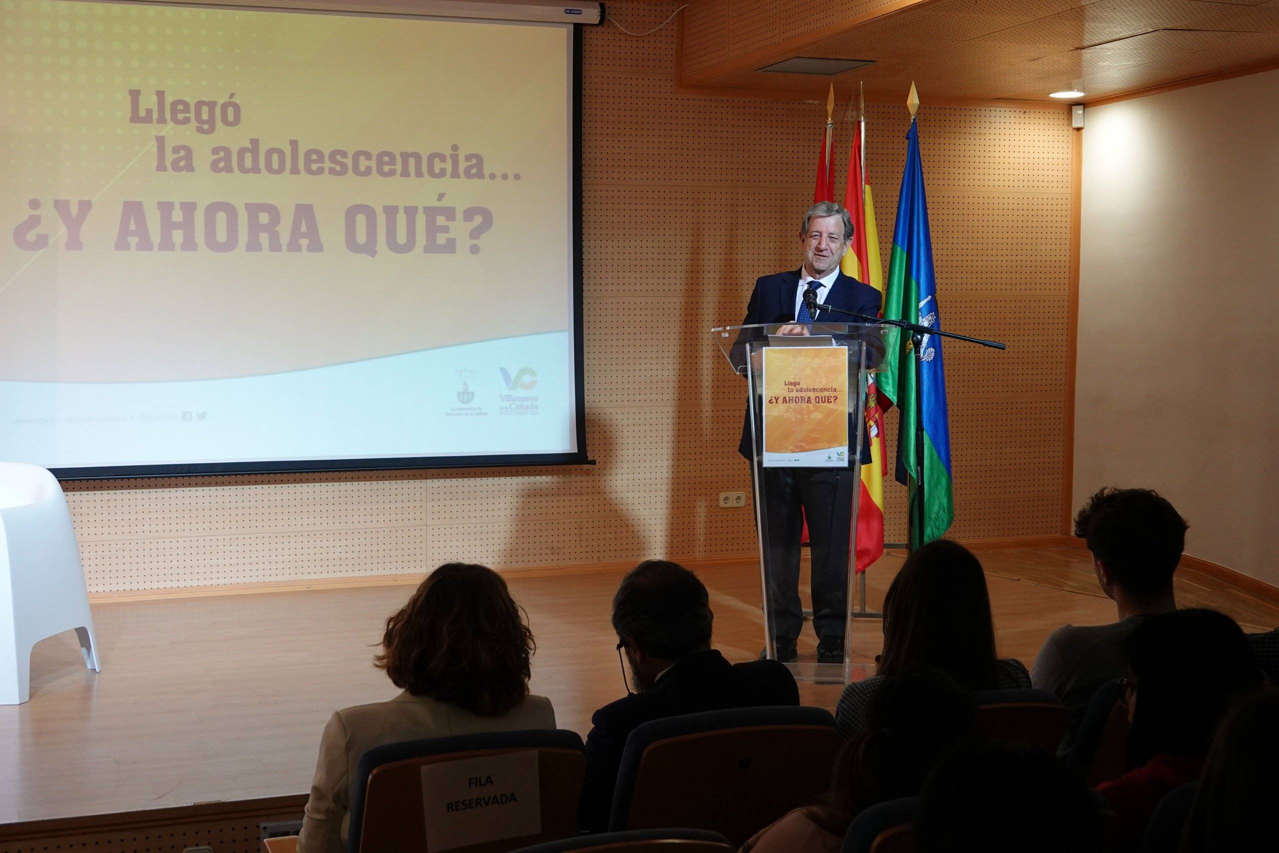 El alcalde, Luis Partida, inaugurando la jornada.