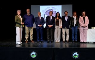 Foto de familia del aniversario del IES Las Encinas.