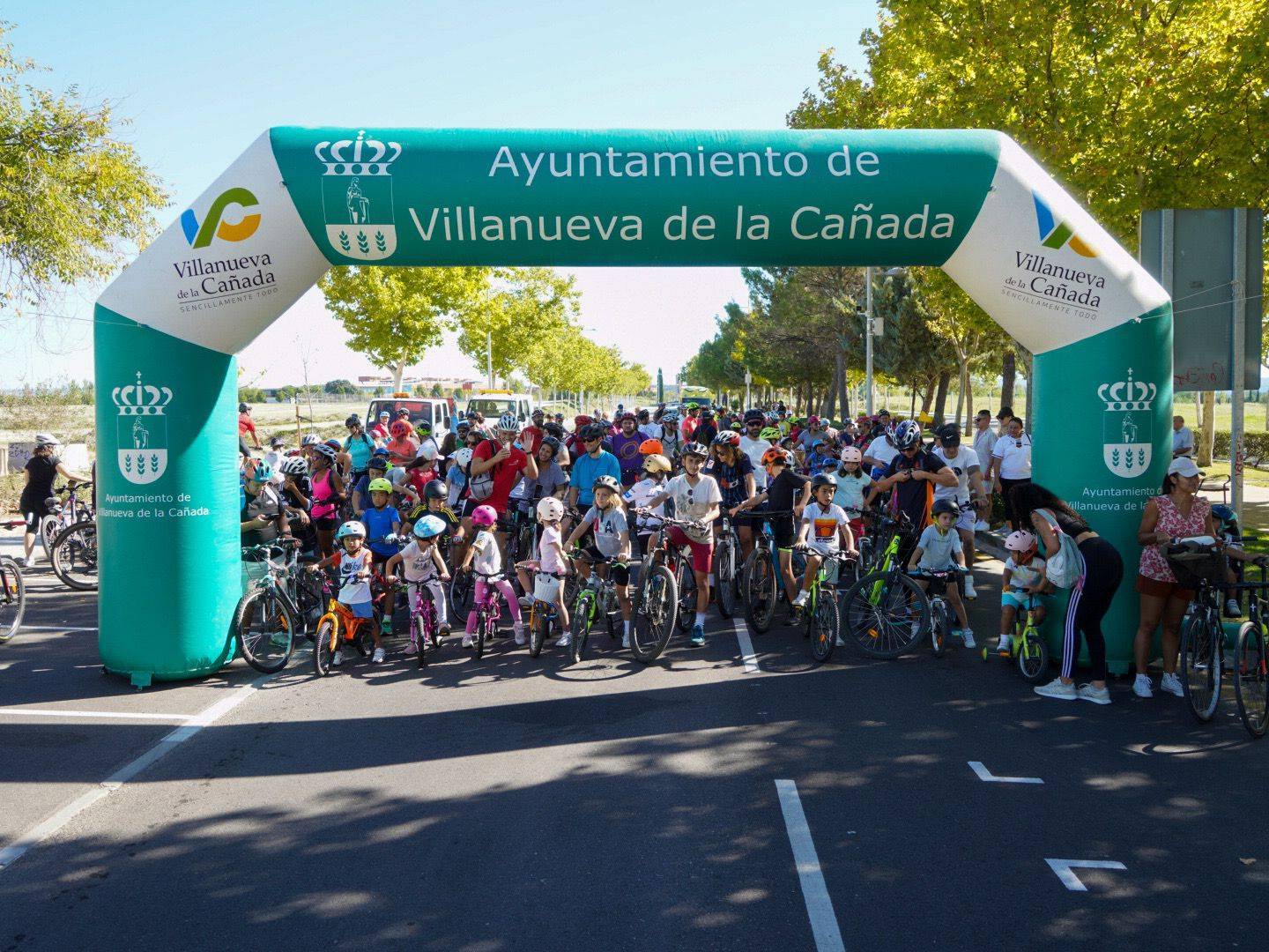 Imagen del inicio de una de las modalidades de la Fiesta de la Bicicleta