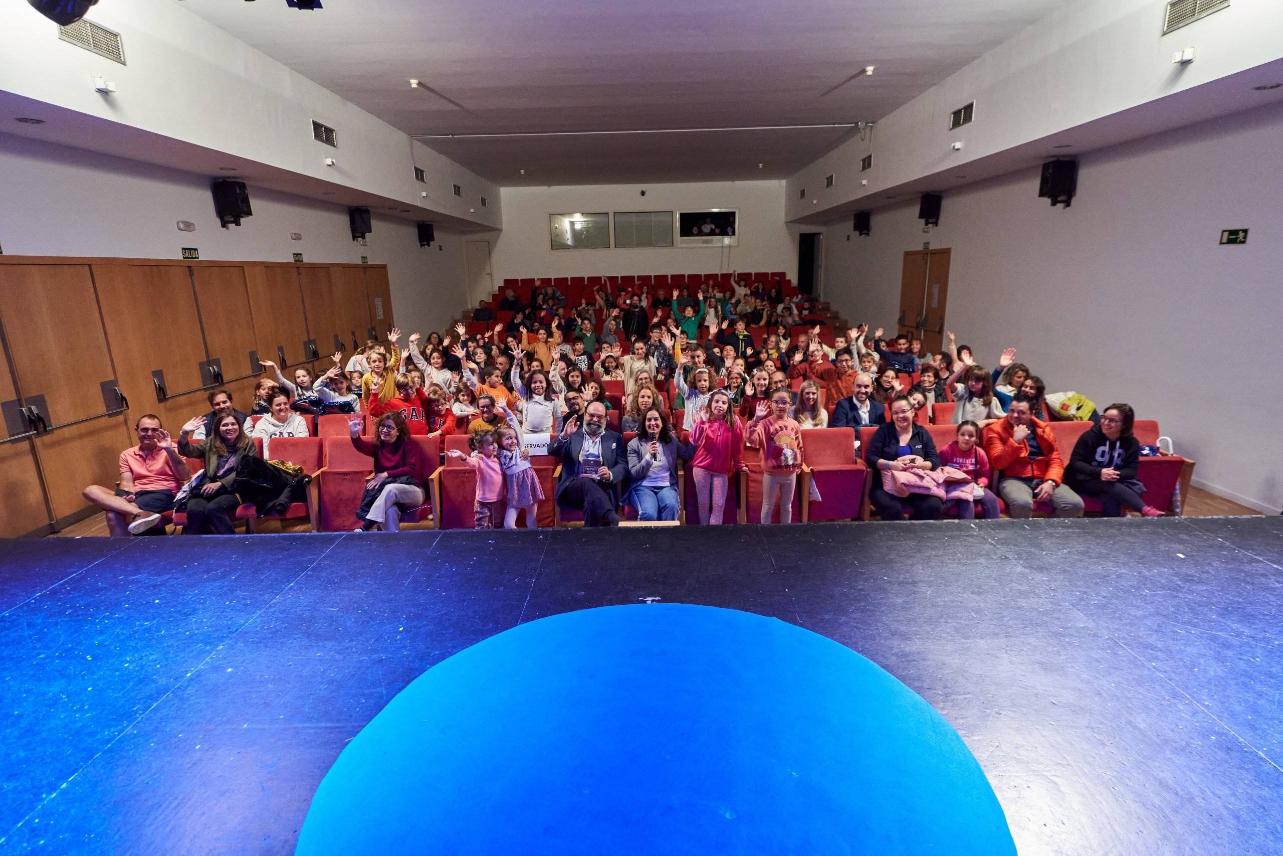 Foto de familia del encuentro de la sexta edición del pasaporte lector.