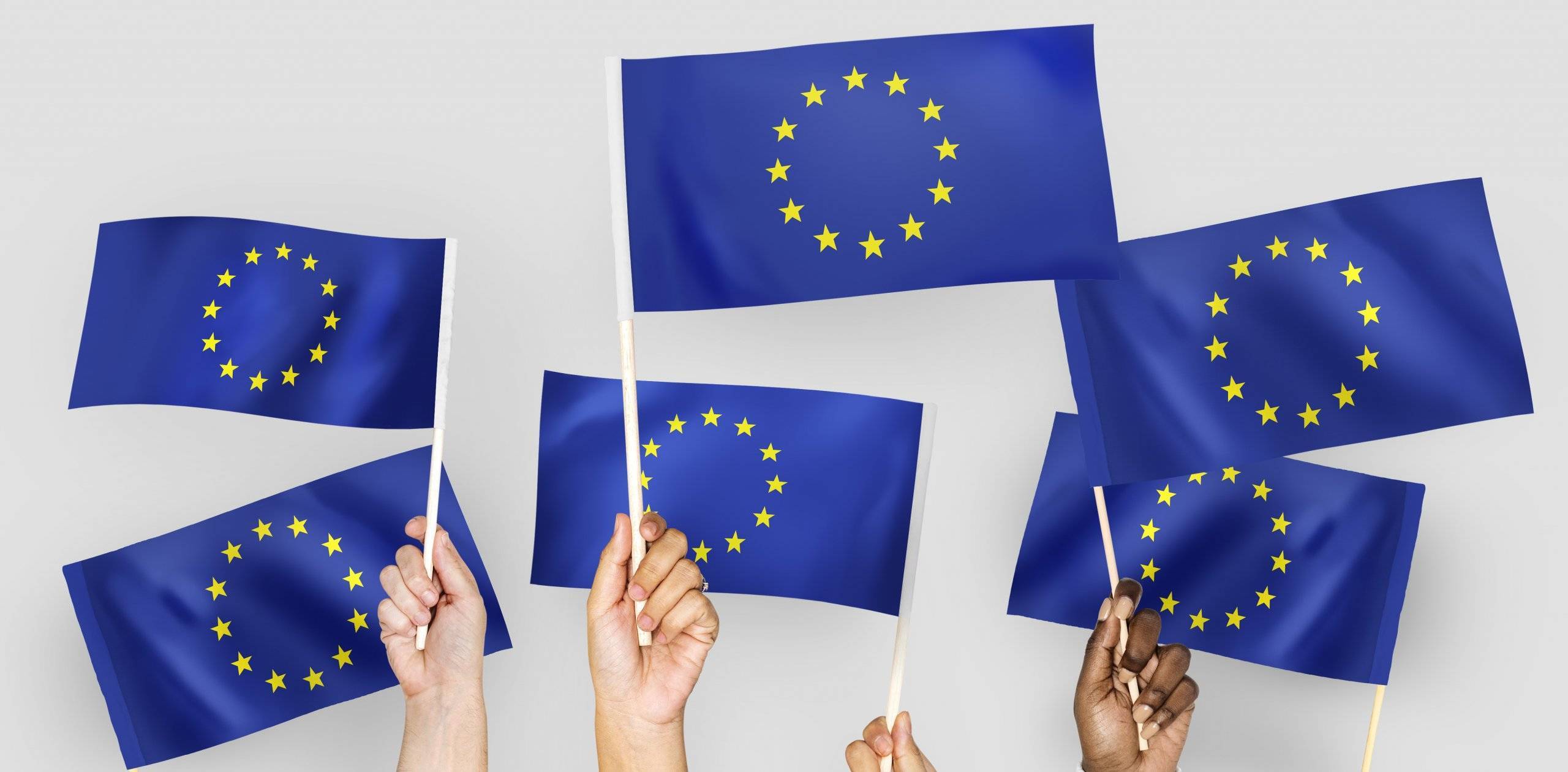 Imagen banderas Unión Europea.