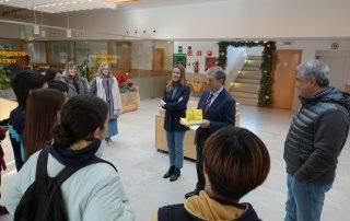 Imagen de la visita de los alumnos a la Casa Consistorial.