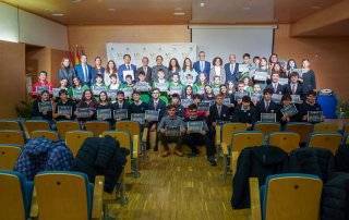 Foto de familia de la entrega de diplomas del Space Academy.