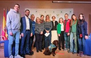 Foto de familia de la reunión entre asociaciones sin ánimo de lucro y al Club de Voluntariado de la UCJC.