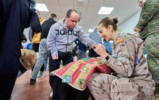 Exhibición de unidades caninas de Policía Local y Defensa