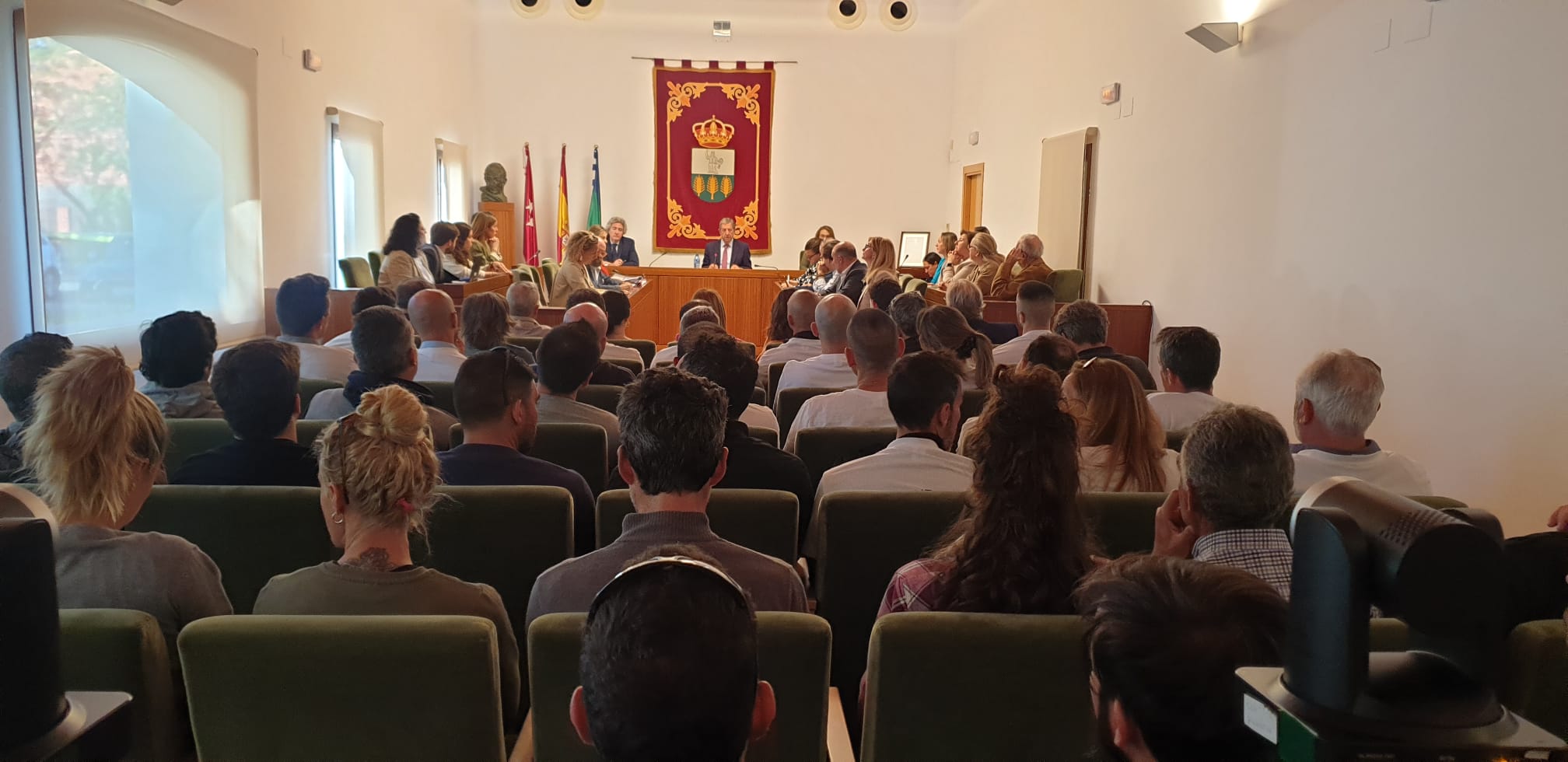 Imagen de la sesión en el Salón de Plenos.