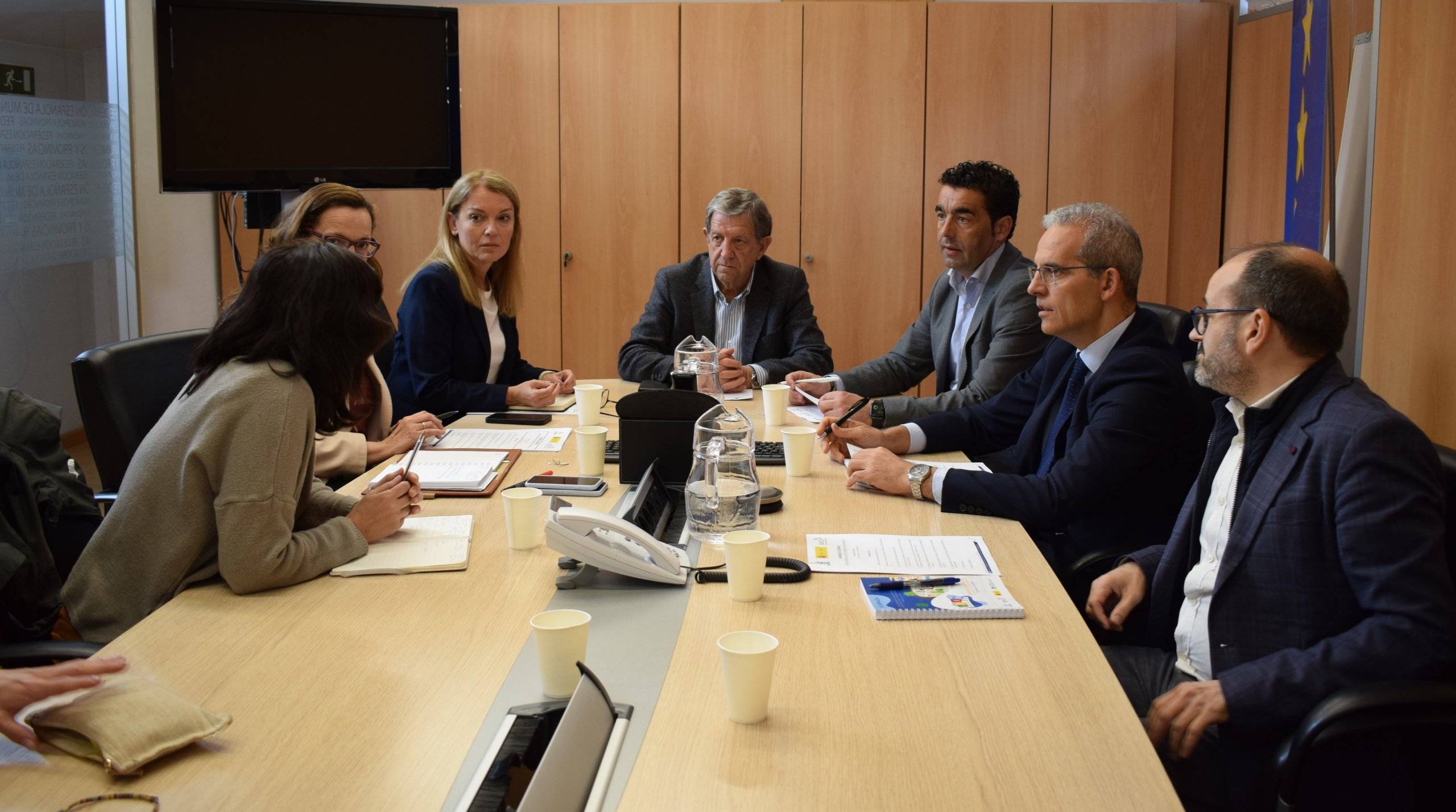 El alcalde, Luis Partida, presidiendo la reunión de la Red Española de Ciudades Saludables (RECS).