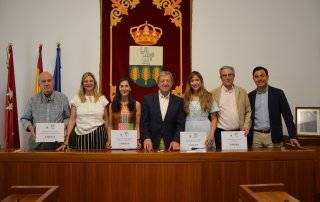 Foto de familia de la entrega de la recaudación de San Isidro 2024.