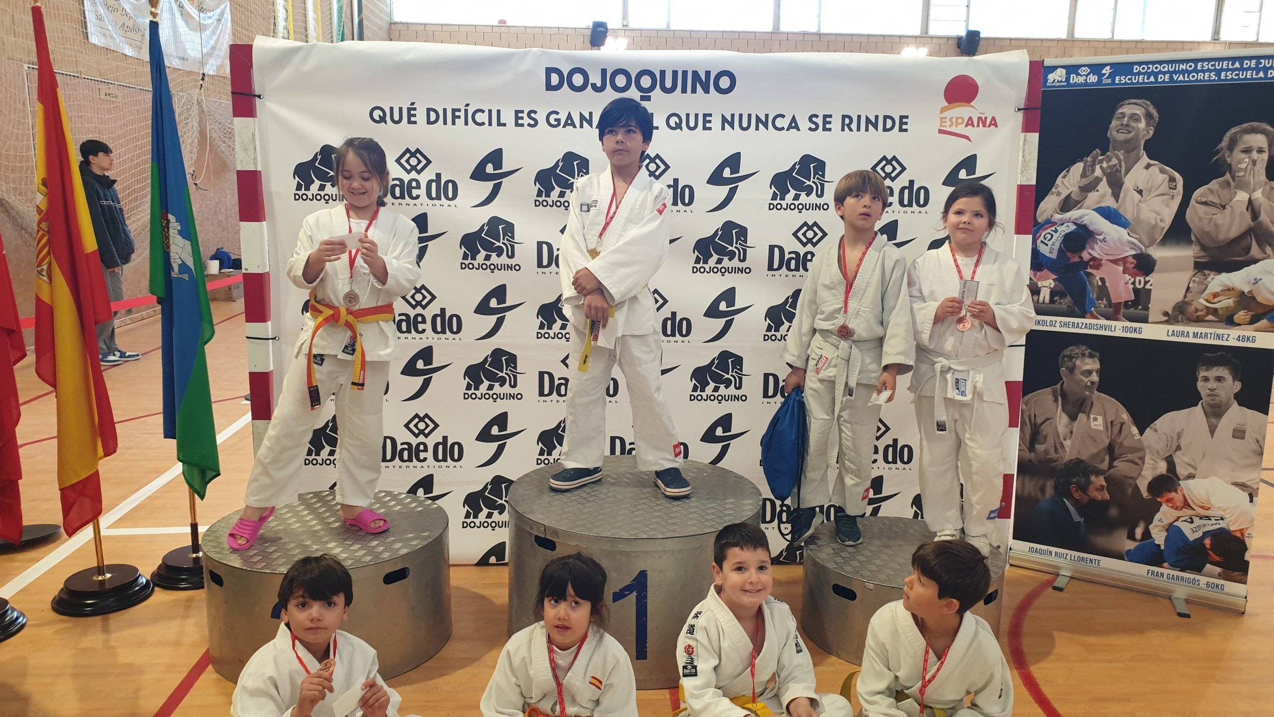 Imagen del podium de la competición de Judo.