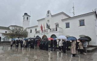 Imagen del minuto de silencio en memoria de las víctimas.