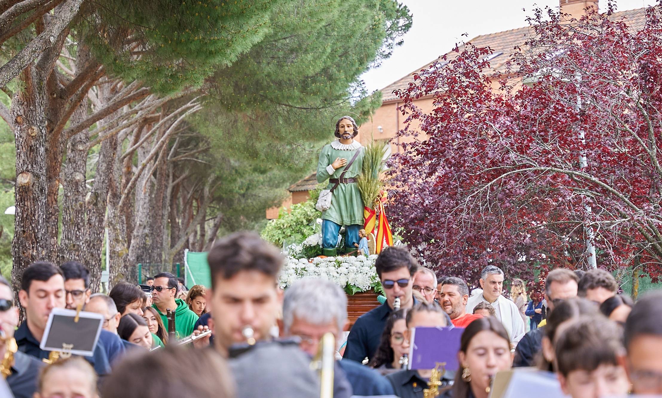 Imagen de la procesión de San Isidro. Imagen de la procesión de San Isidro.