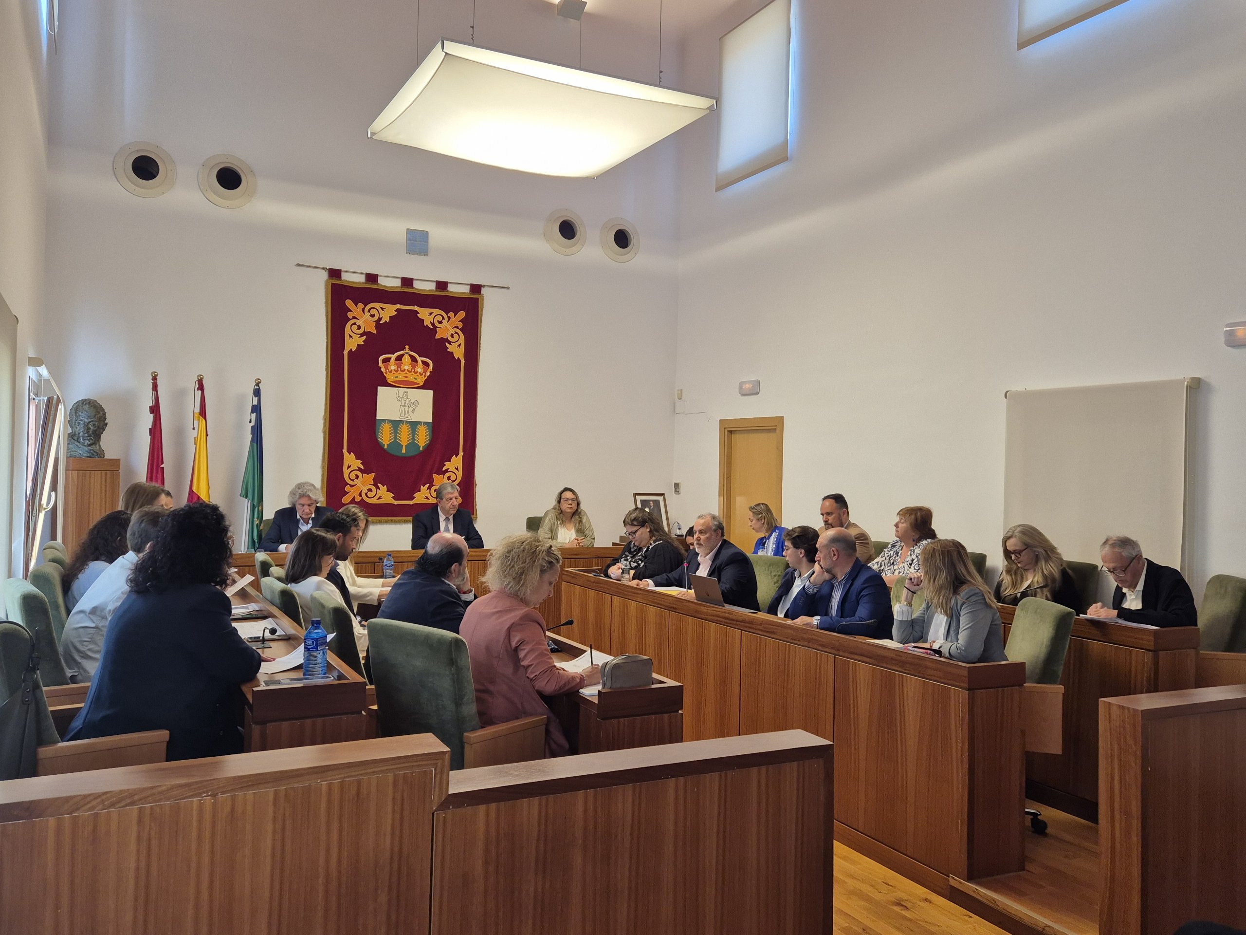 Imagen del pleno celebrado. Imagen del pleno celebrado.