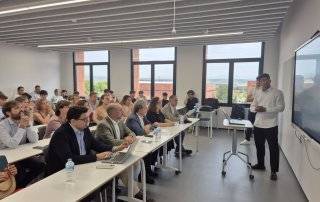 Presentación de los trabajos realizados por los alumnos de UAX FP.