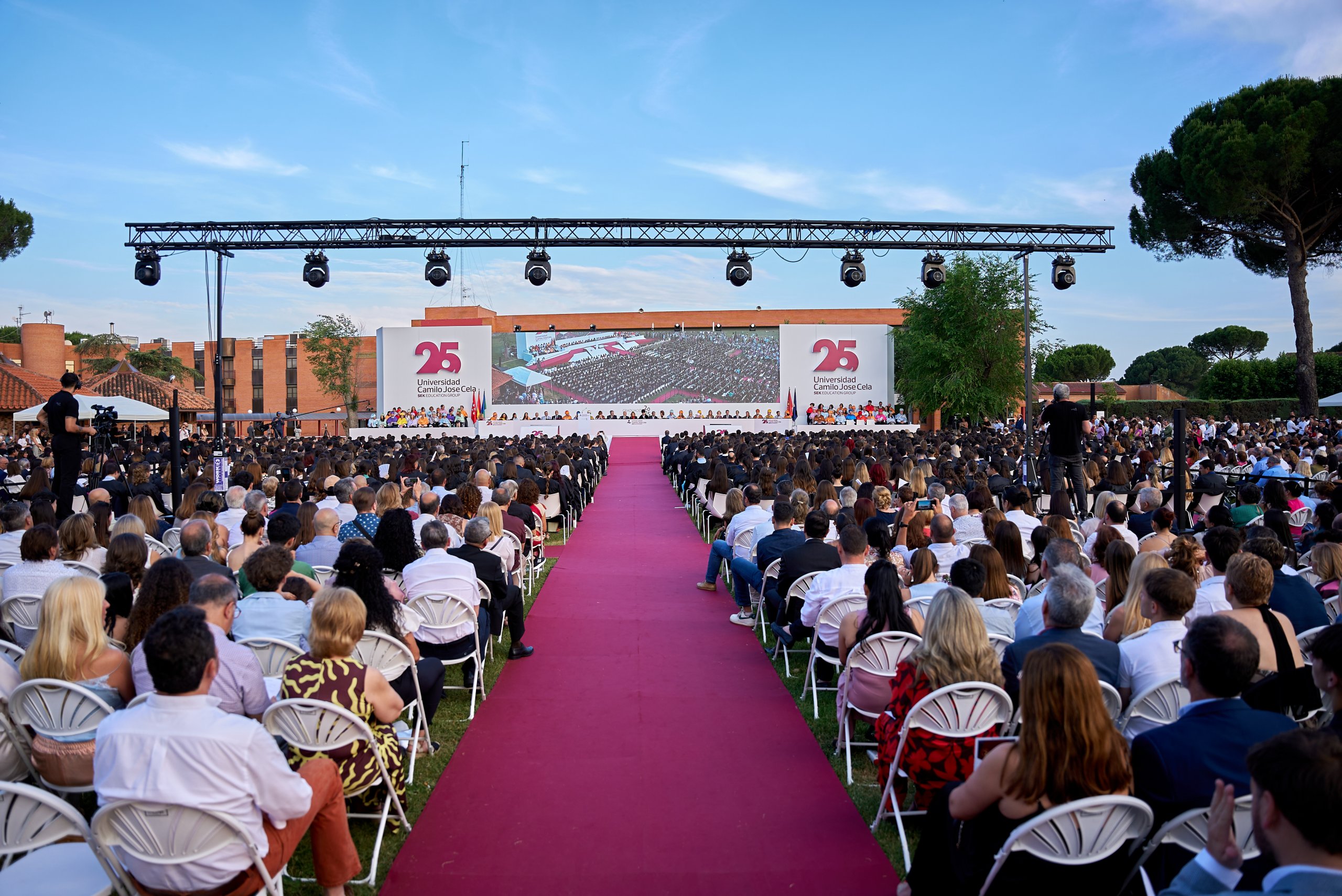 Graduación de la universidad Camilo José Cela del curso 2024/2025. Graduación de la universidad Camilo José Cela del curso 2024/2025.