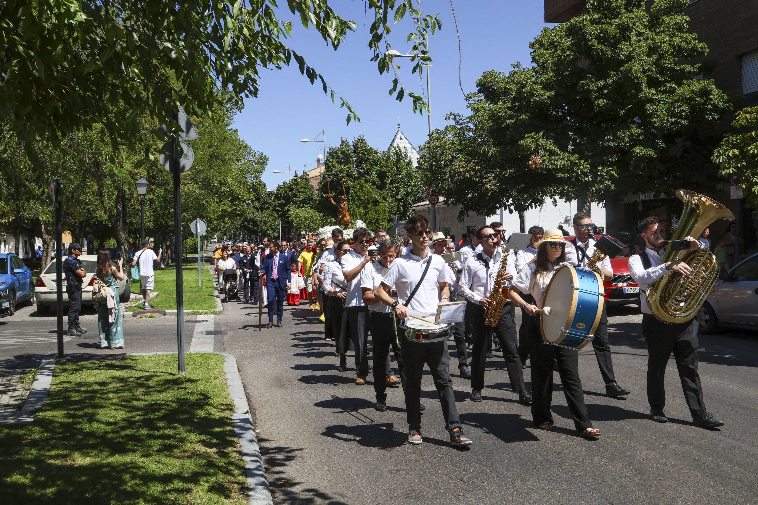Imagen de la procesión por la calle Real.