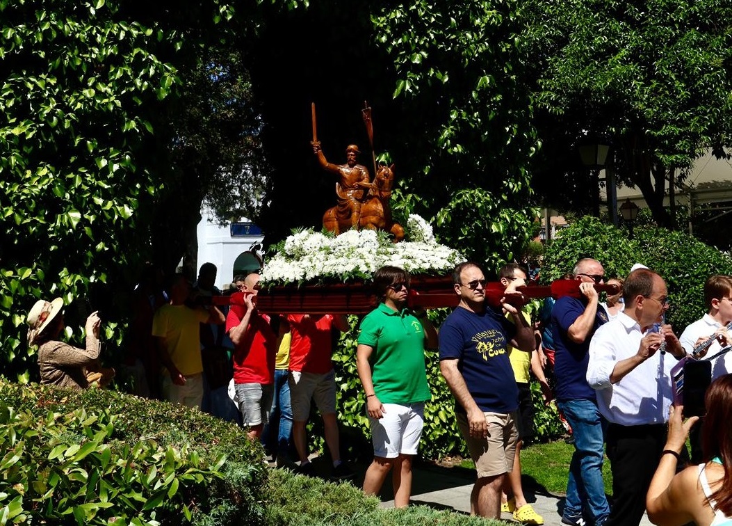 Imagen de la procesión en honor a Santiago Apóstol.