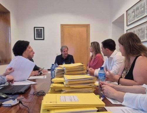 Alrededor de 150 jóvenes villanovenses cursarán sus estudios becados en la UAX