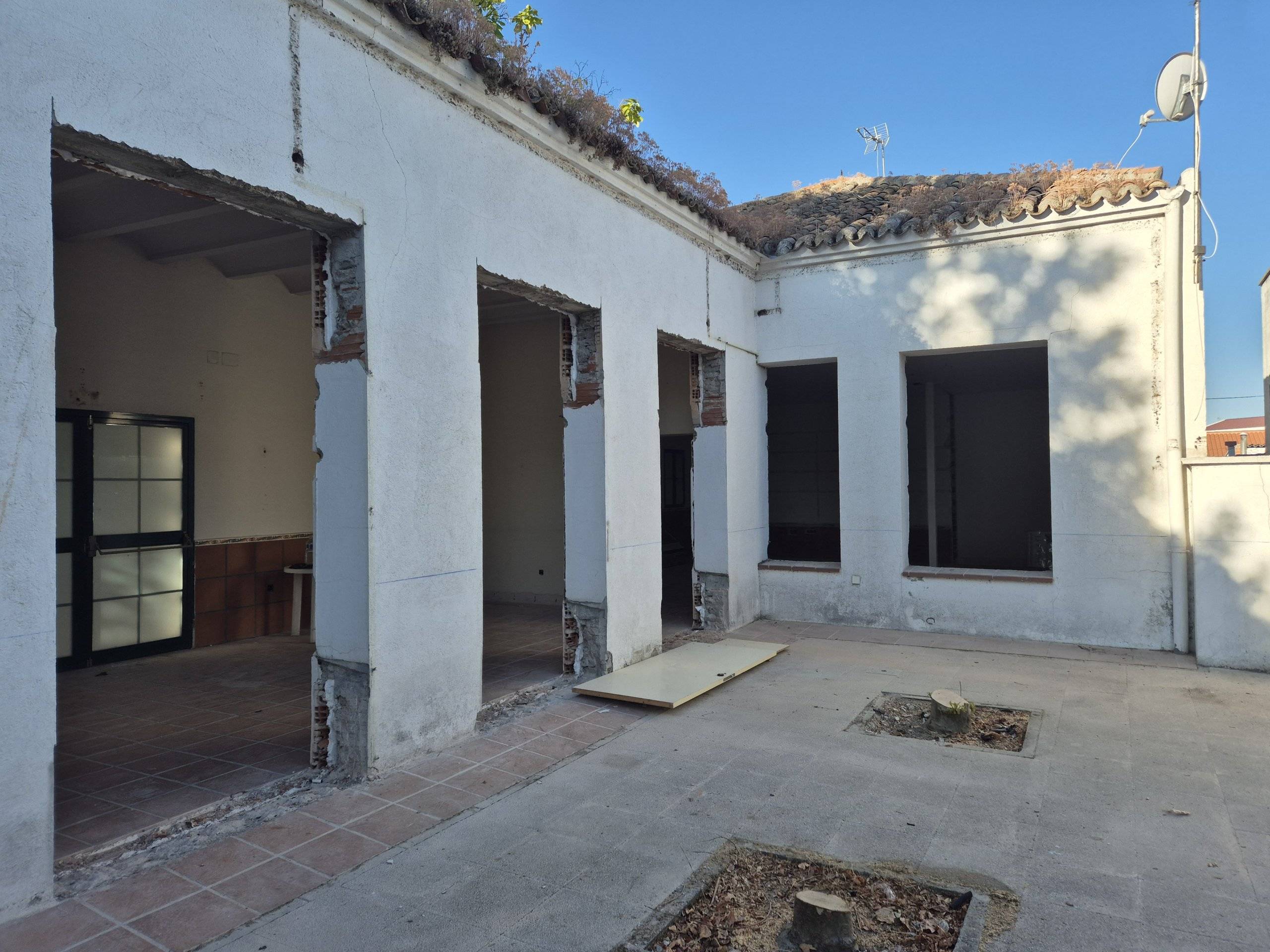 Patio interior del edificio de la calle Rosales.