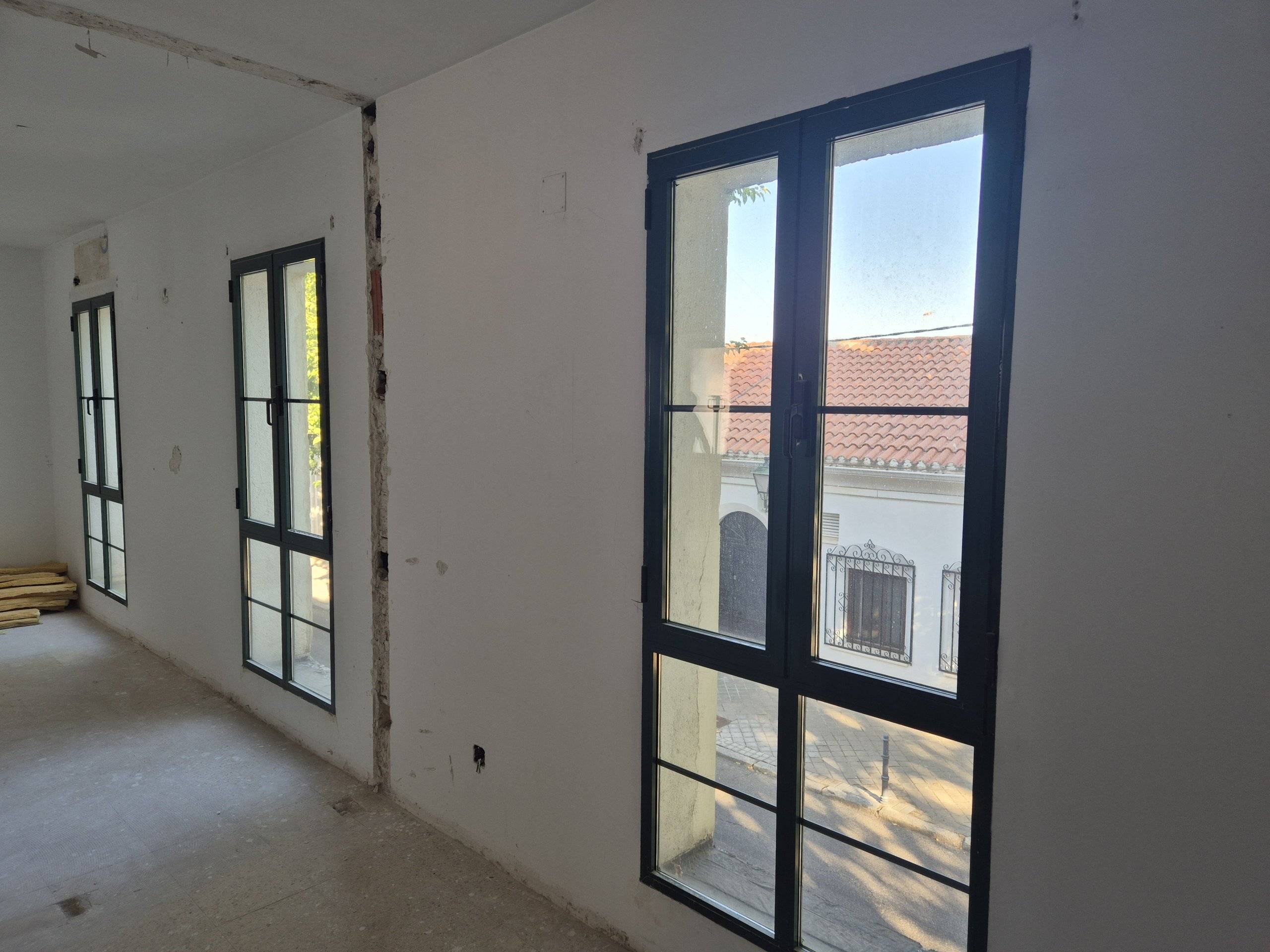 Imagen de una de las salas del edificio de la calle Rosales.