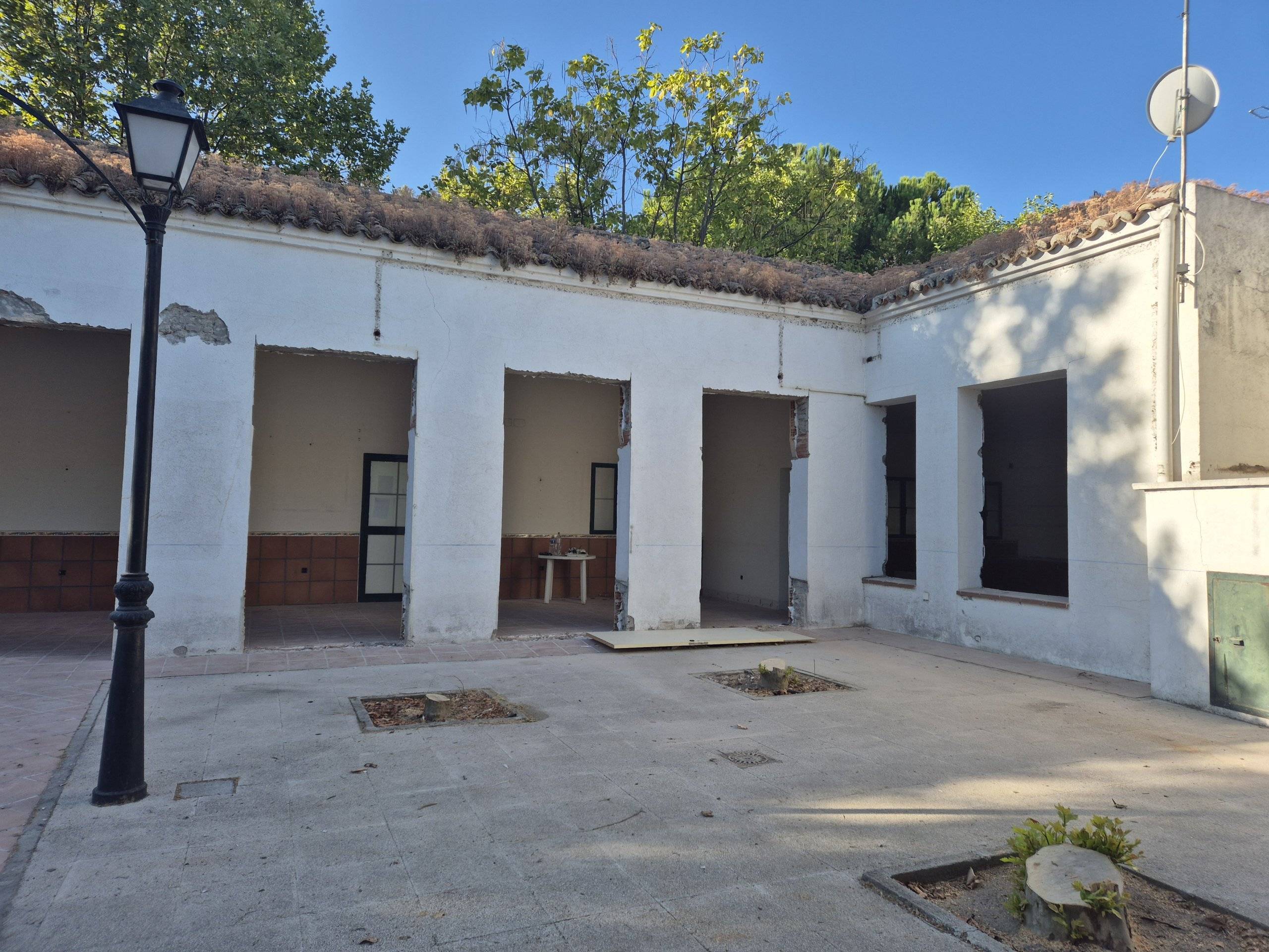 Patio interior del edificio de la calle Rosales.