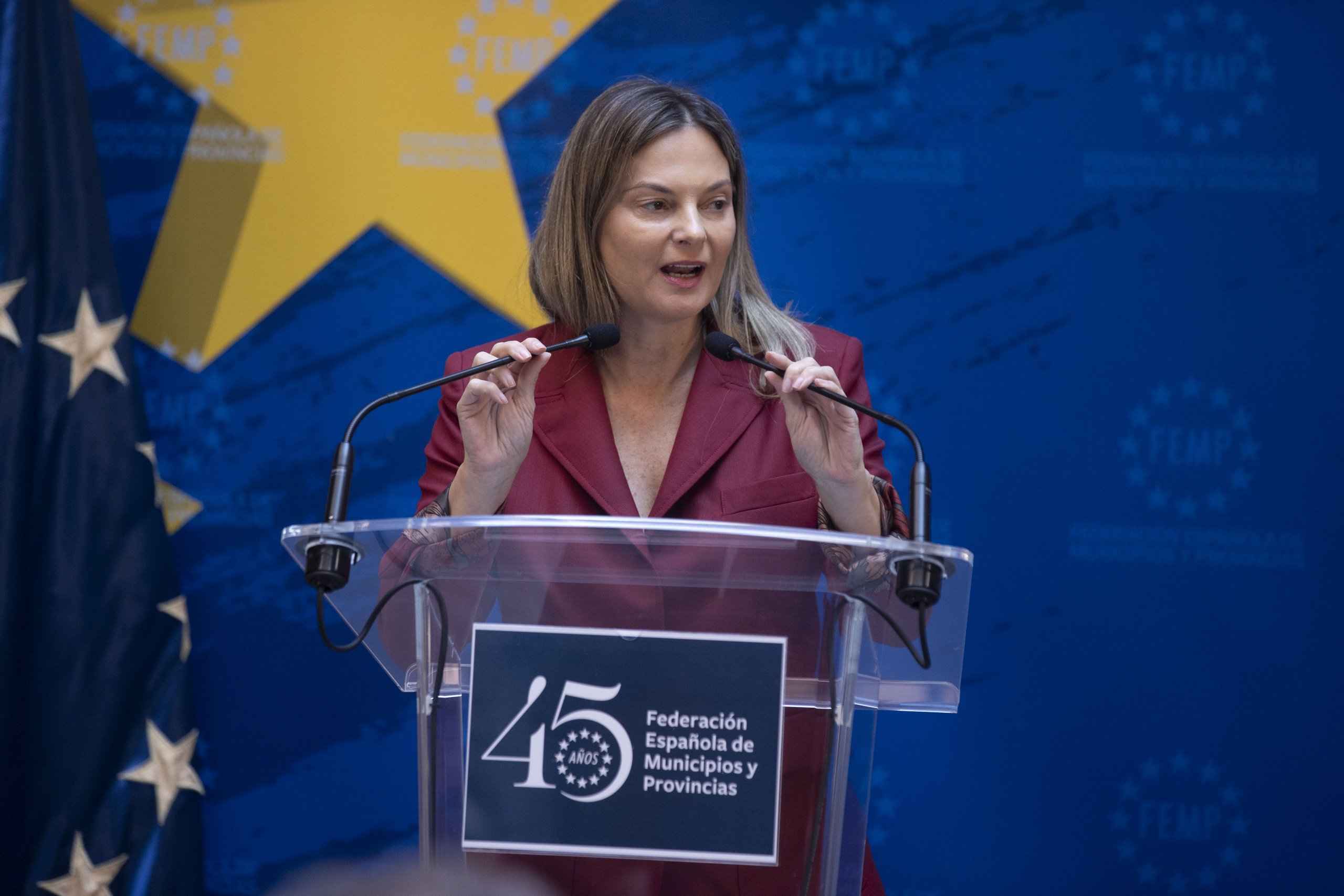 La primera teniente de alcalde, Lucía Paniagua, durante el acto de reconocimiento a los alcaldes de la FEMP.