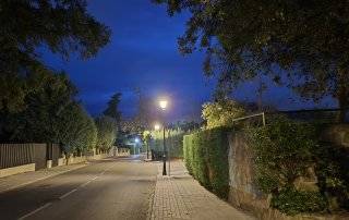 Nuevas farolas en La Raya del Palancar.