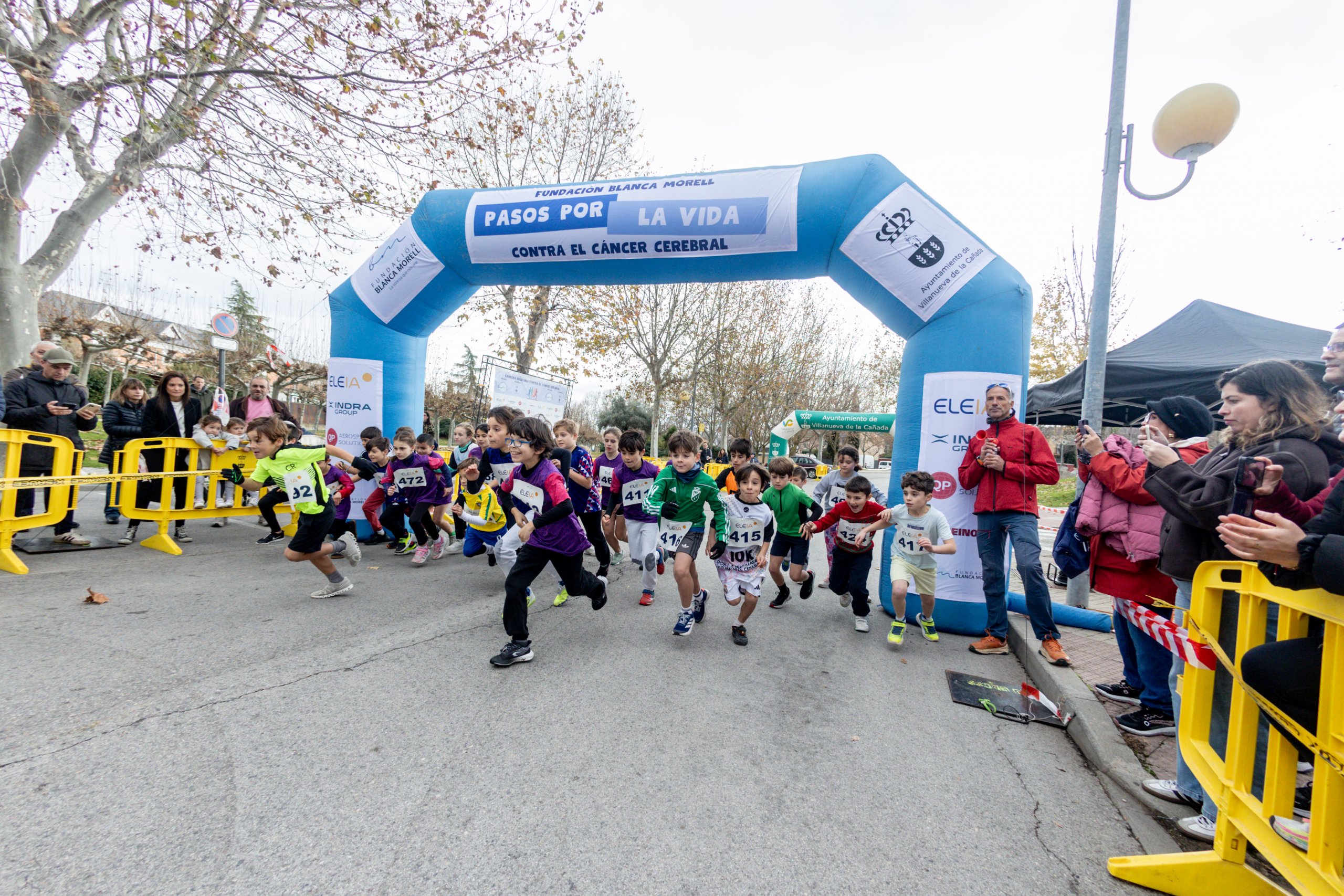 Salida de la carrera infantil.