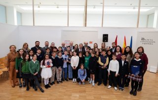 Foto de familia del acto con motivo del Día de la Constitución.