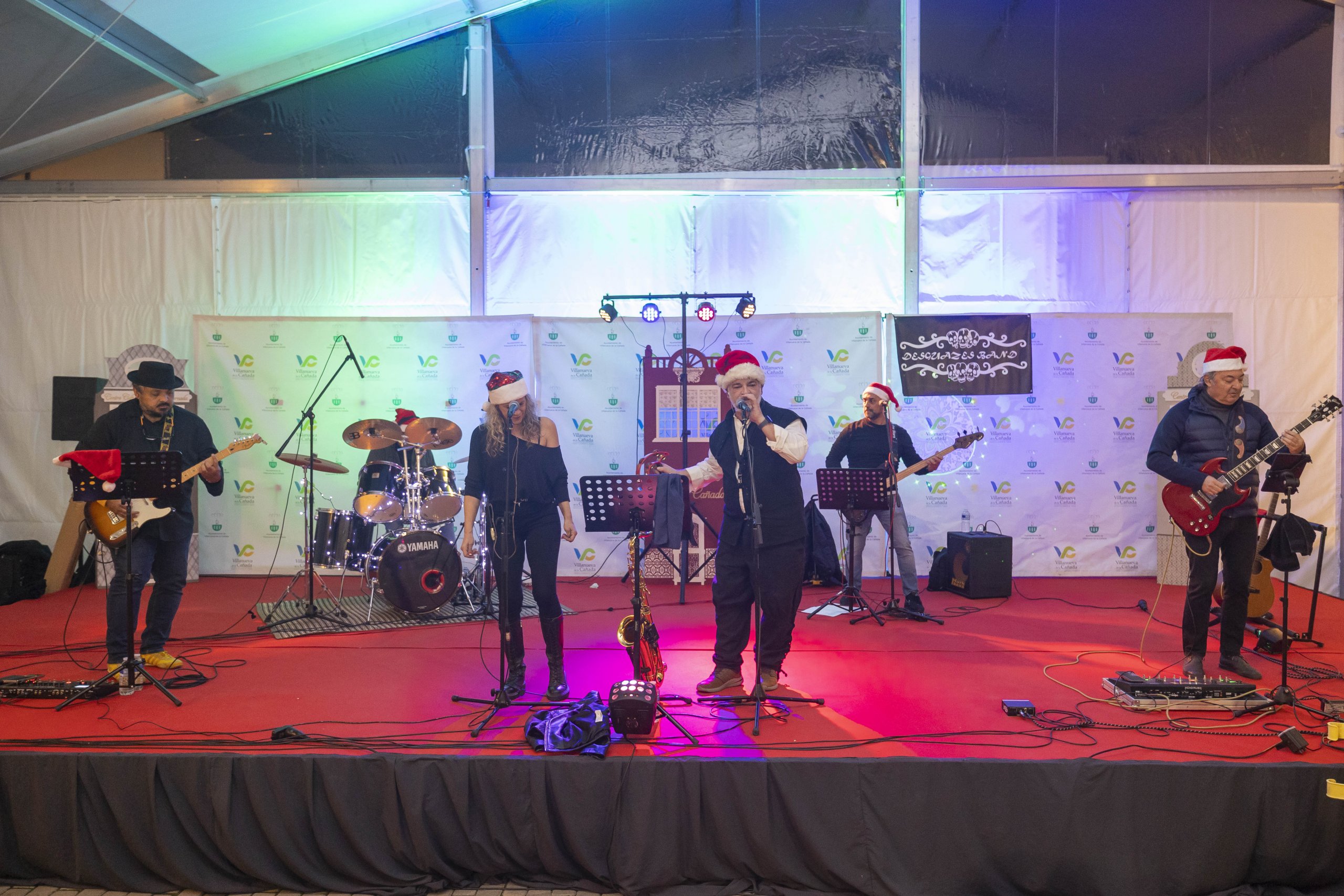 Actuación musical del Grupo Los Desguaces.