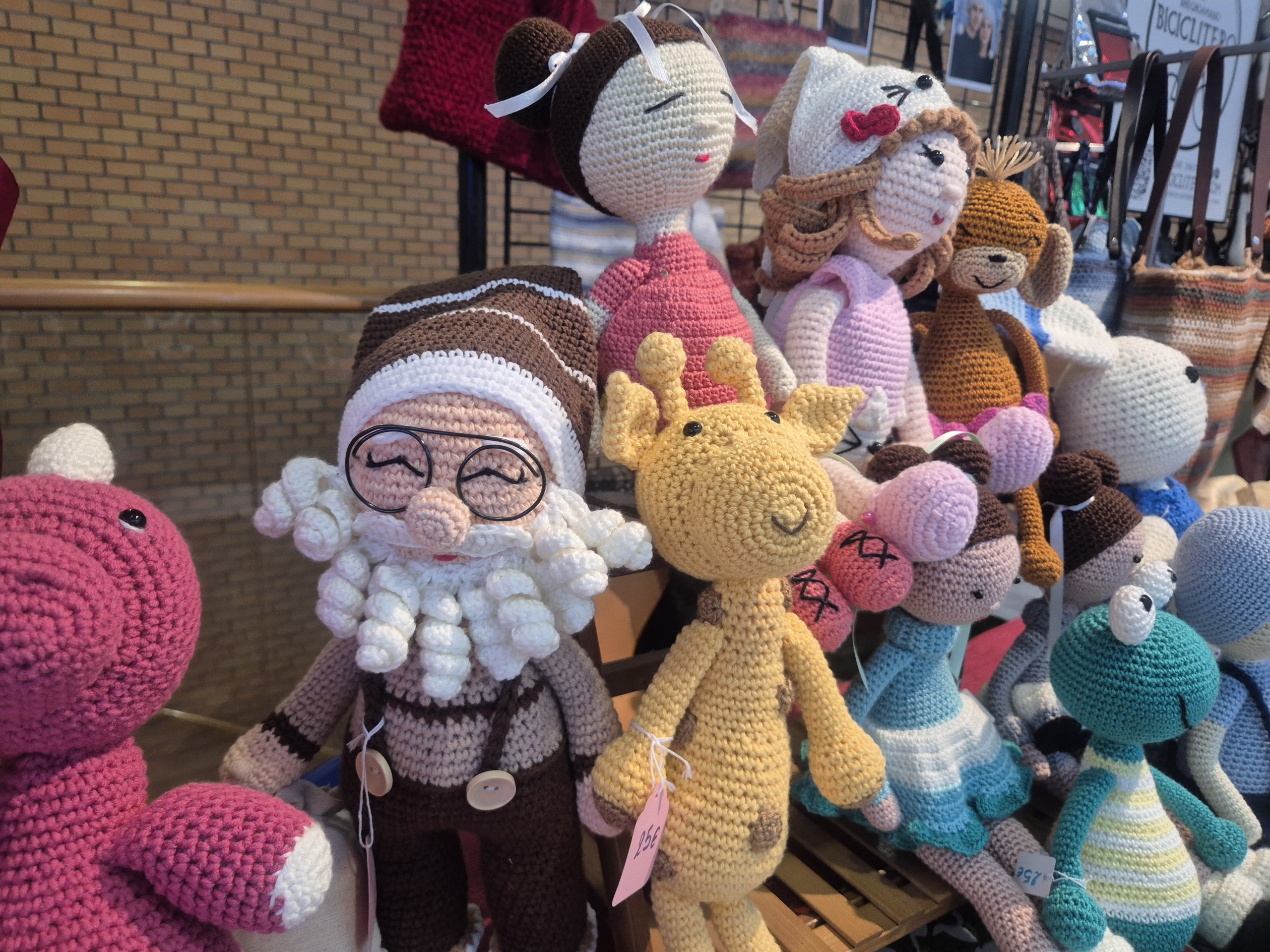 Imagen de uno de los puestos que se pueden encontrar en el C.C. La Despernada.