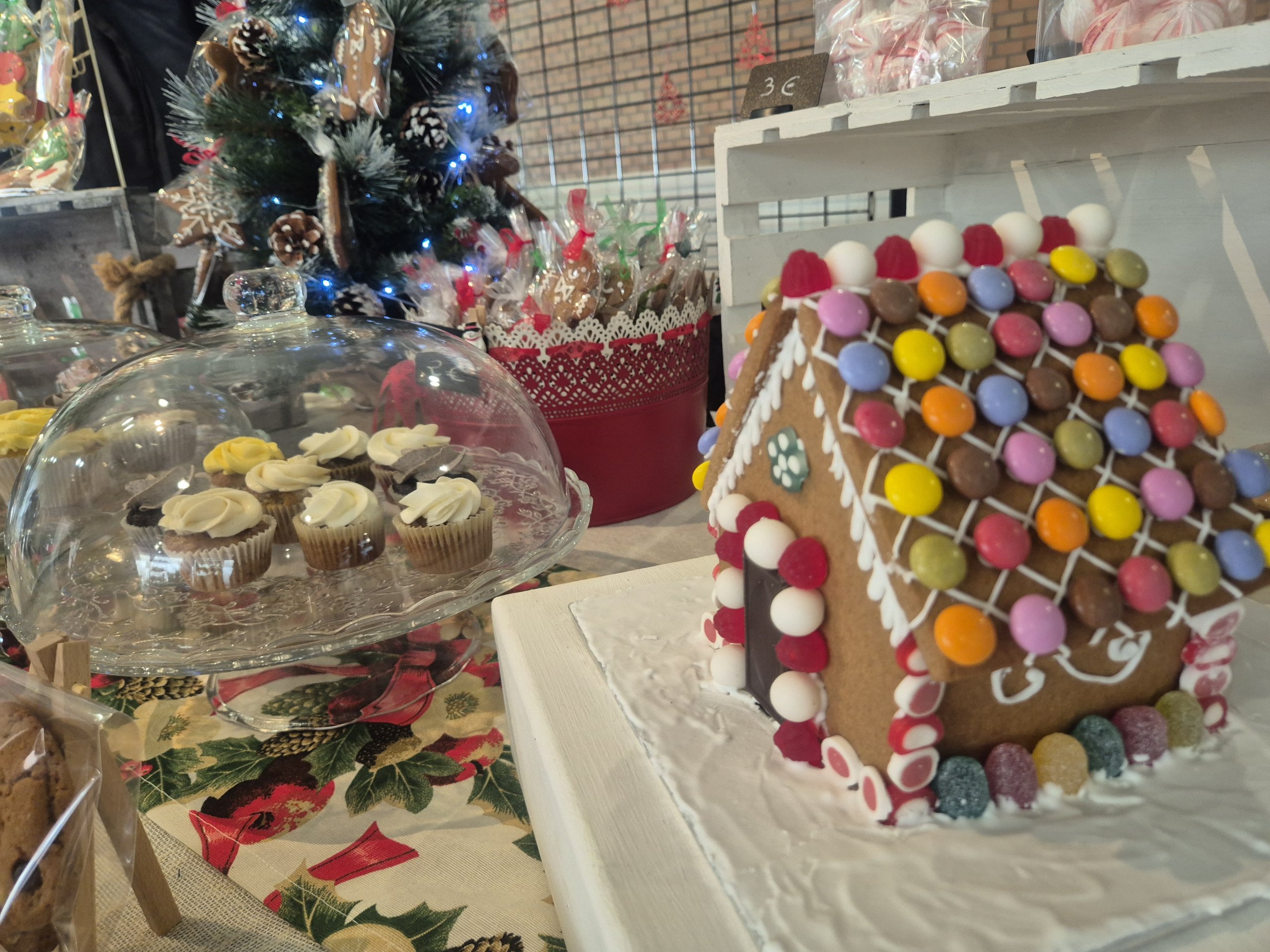 Imagen de uno de los puestos que se pueden encontrar en el C.C. La Despernada.