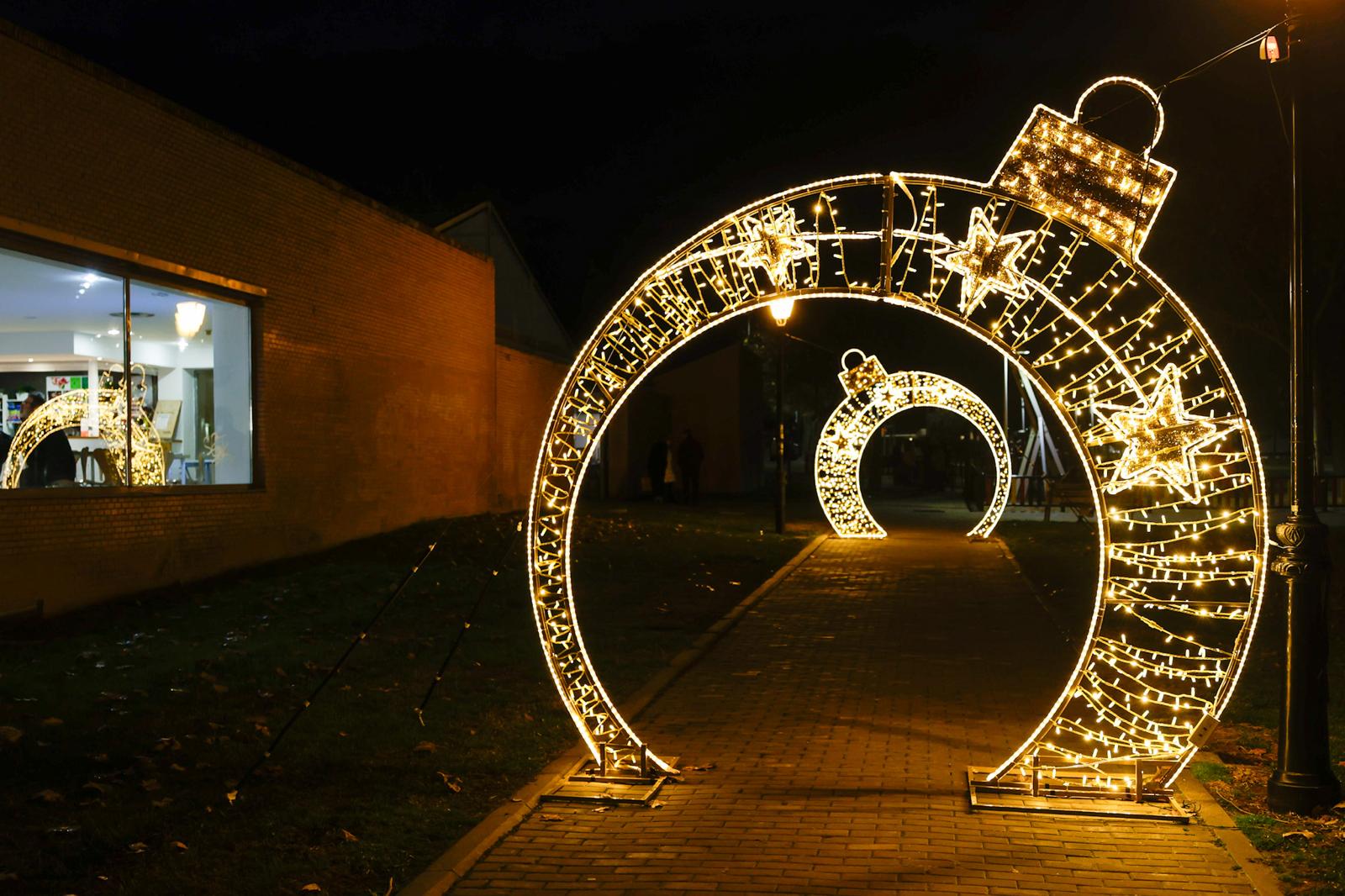 Elementos decorativos junto al C.C. La Despernada.