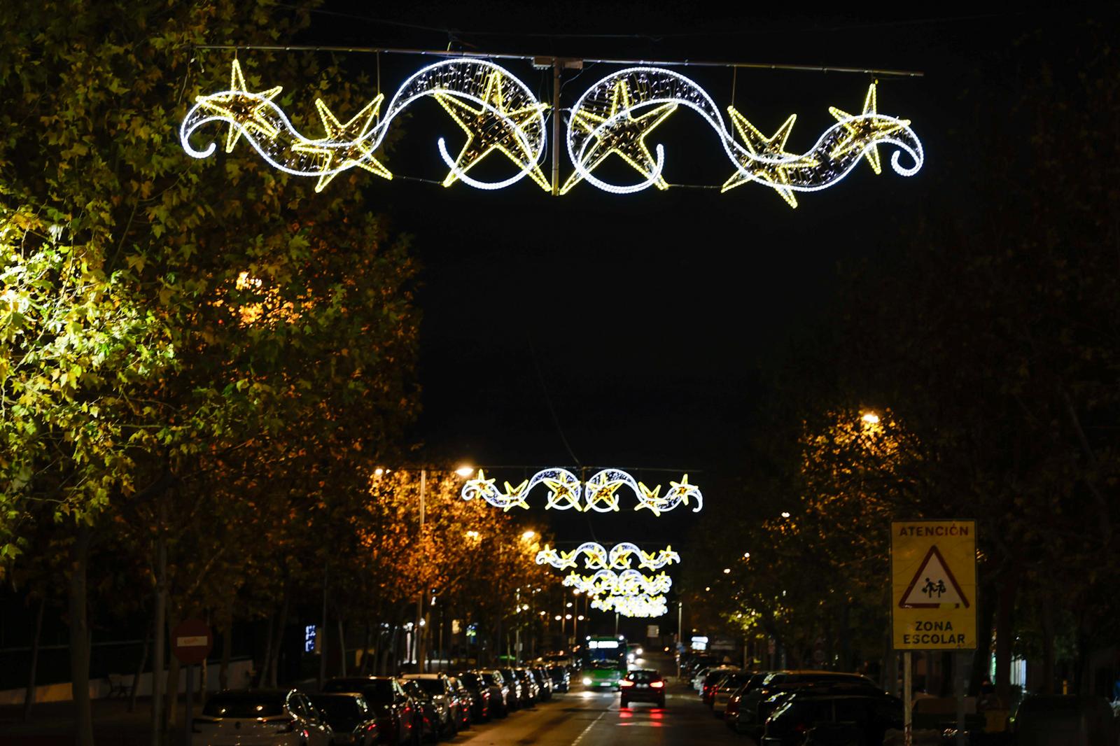 Adornos navideños en la calle del Cristo.