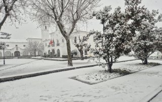 Imagen de la plaza de España nevada.