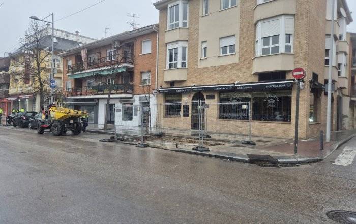 Obras de los contenedores en la calle Real.